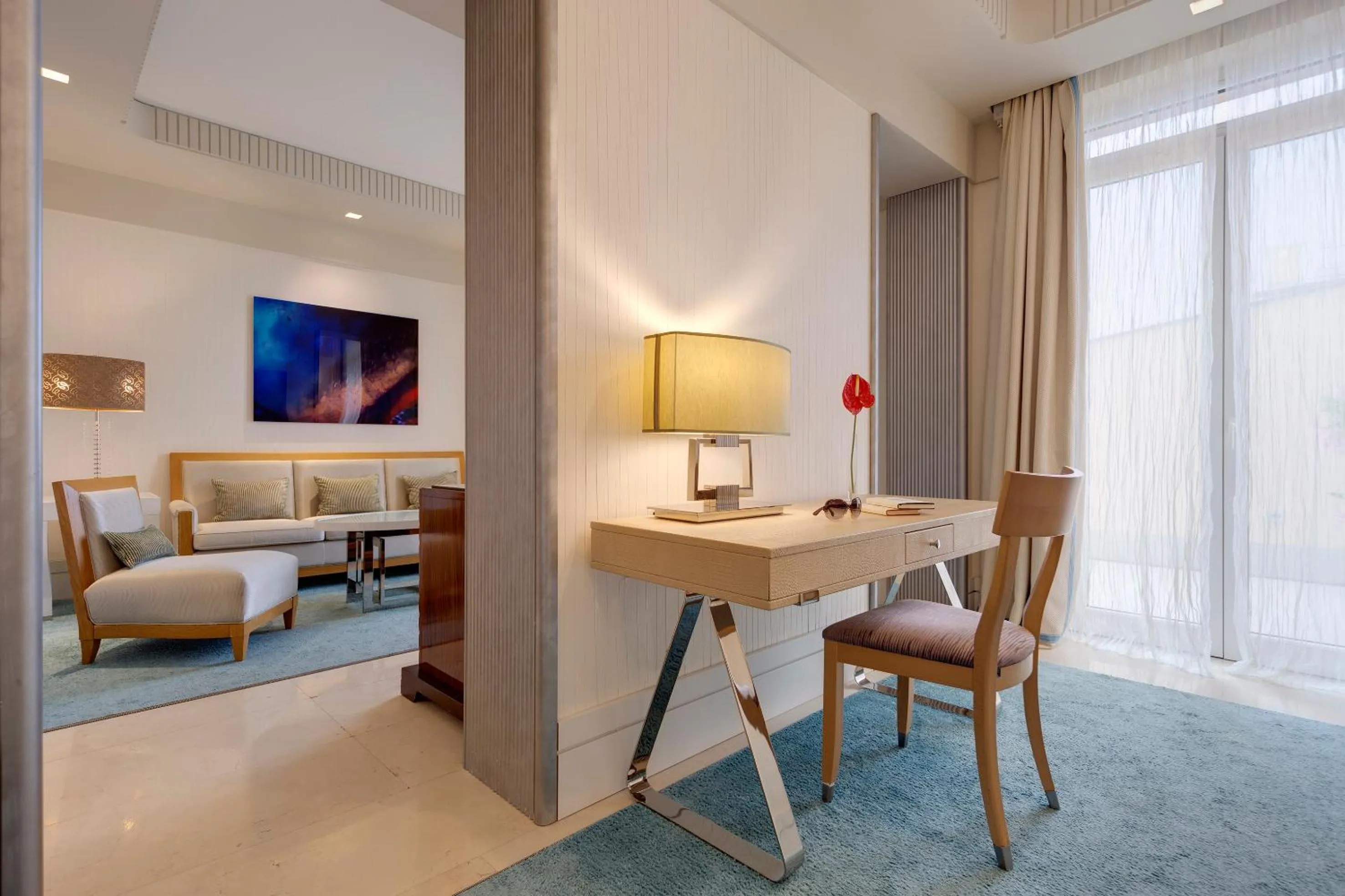 Photo of the whole room in Meliá Genova