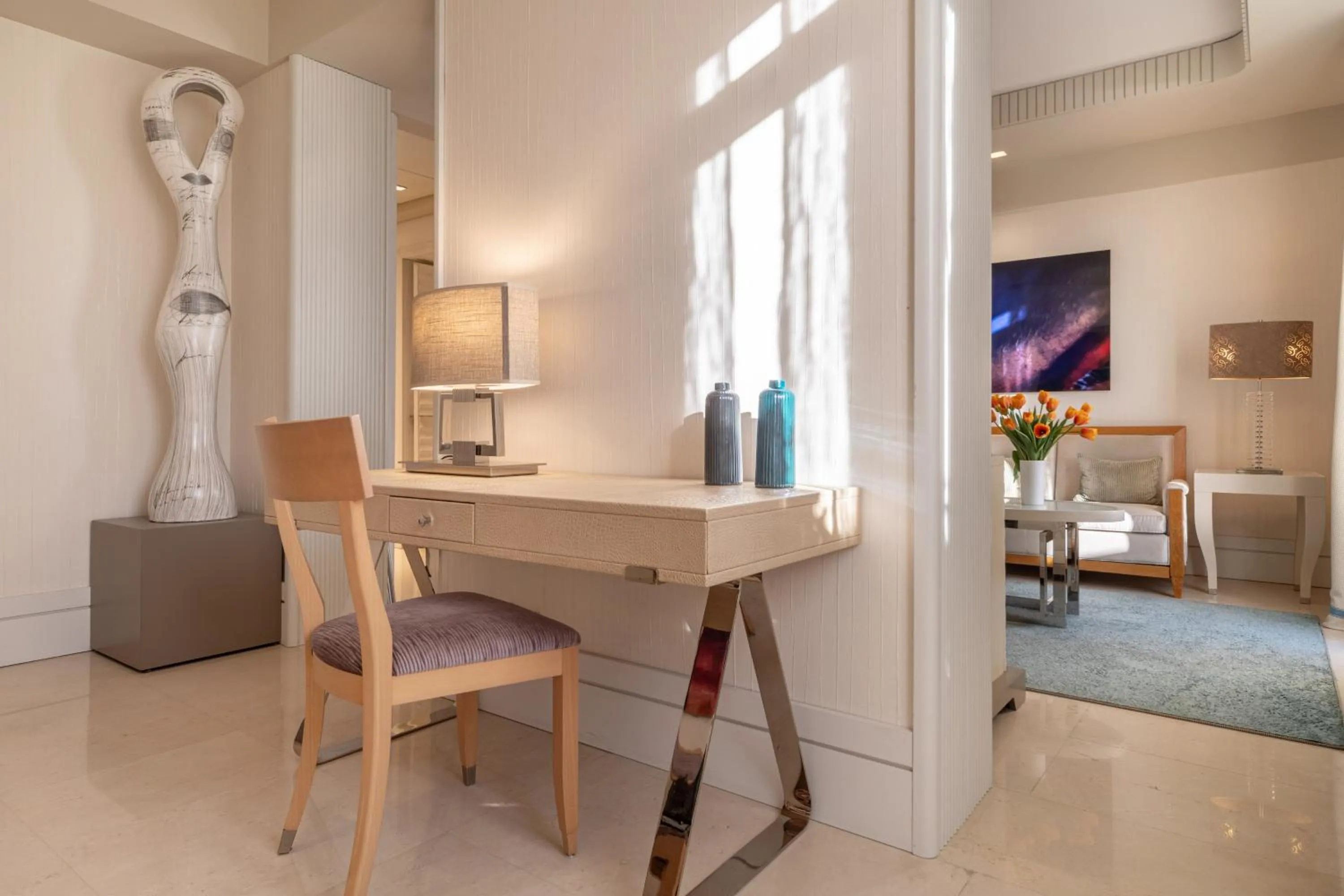 Living room in Meliá Genova