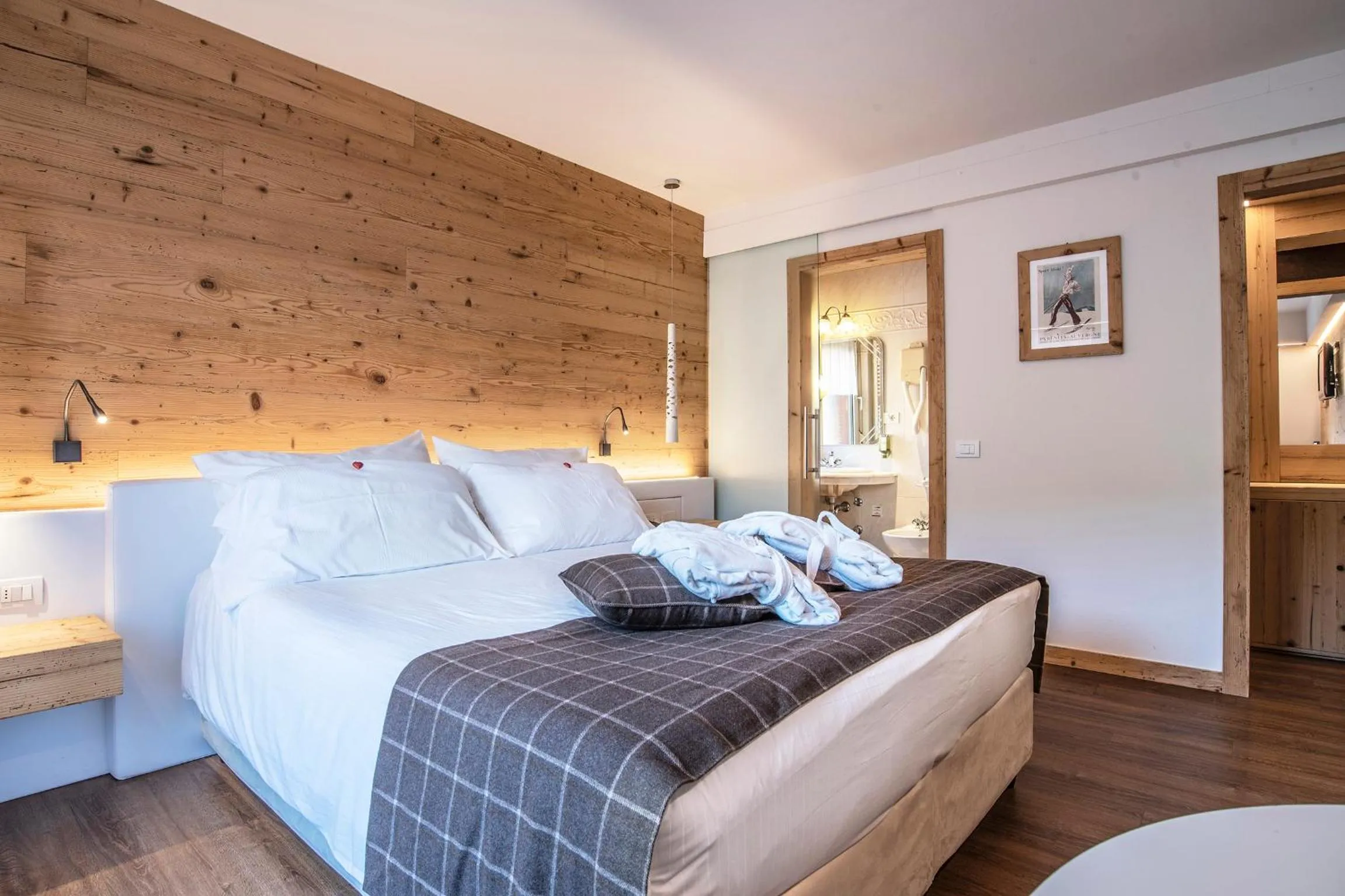 Photo of the whole room, Bed in Alp Wellness Sport Hotel Panorama