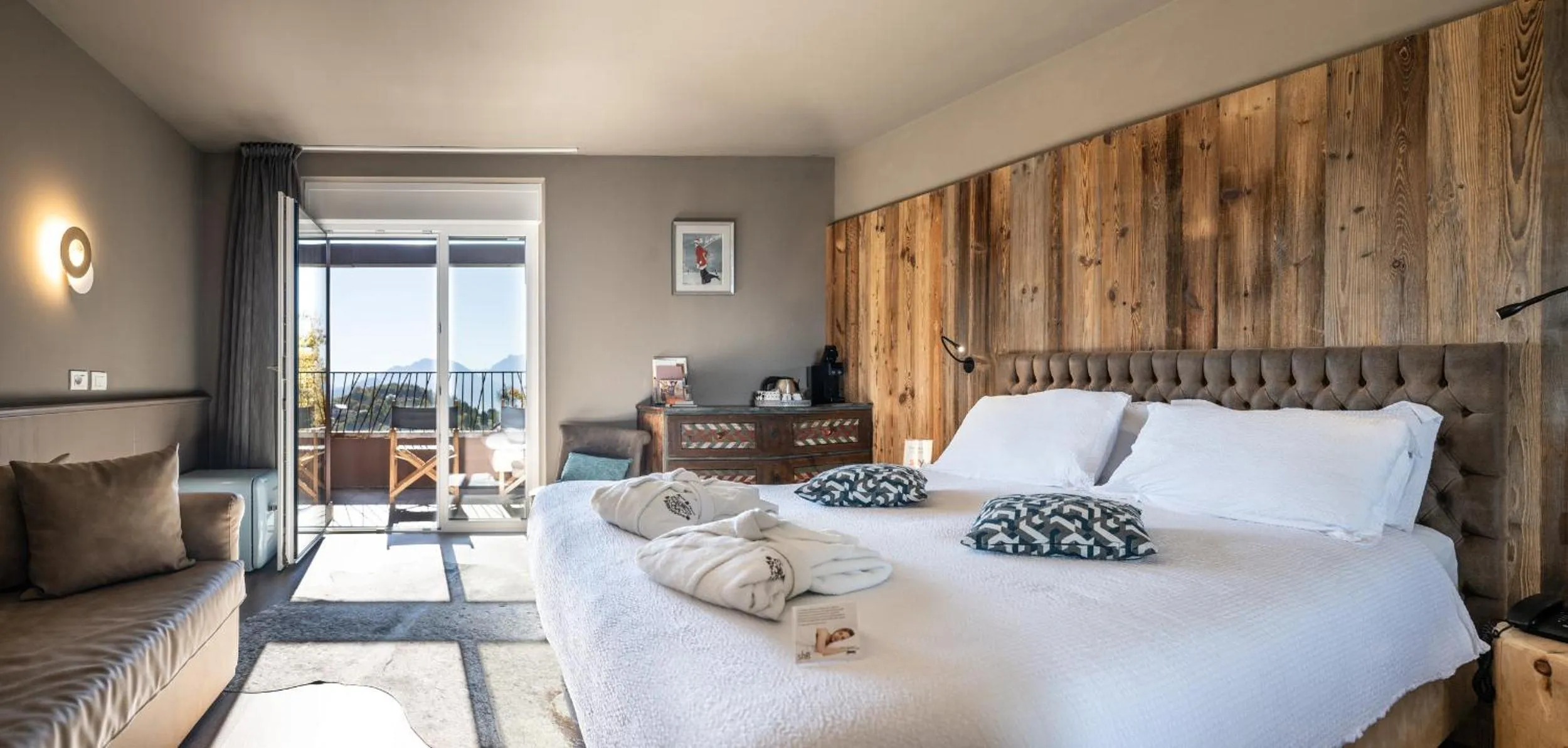 Bedroom, Bed in Alp Wellness Sport Hotel Panorama