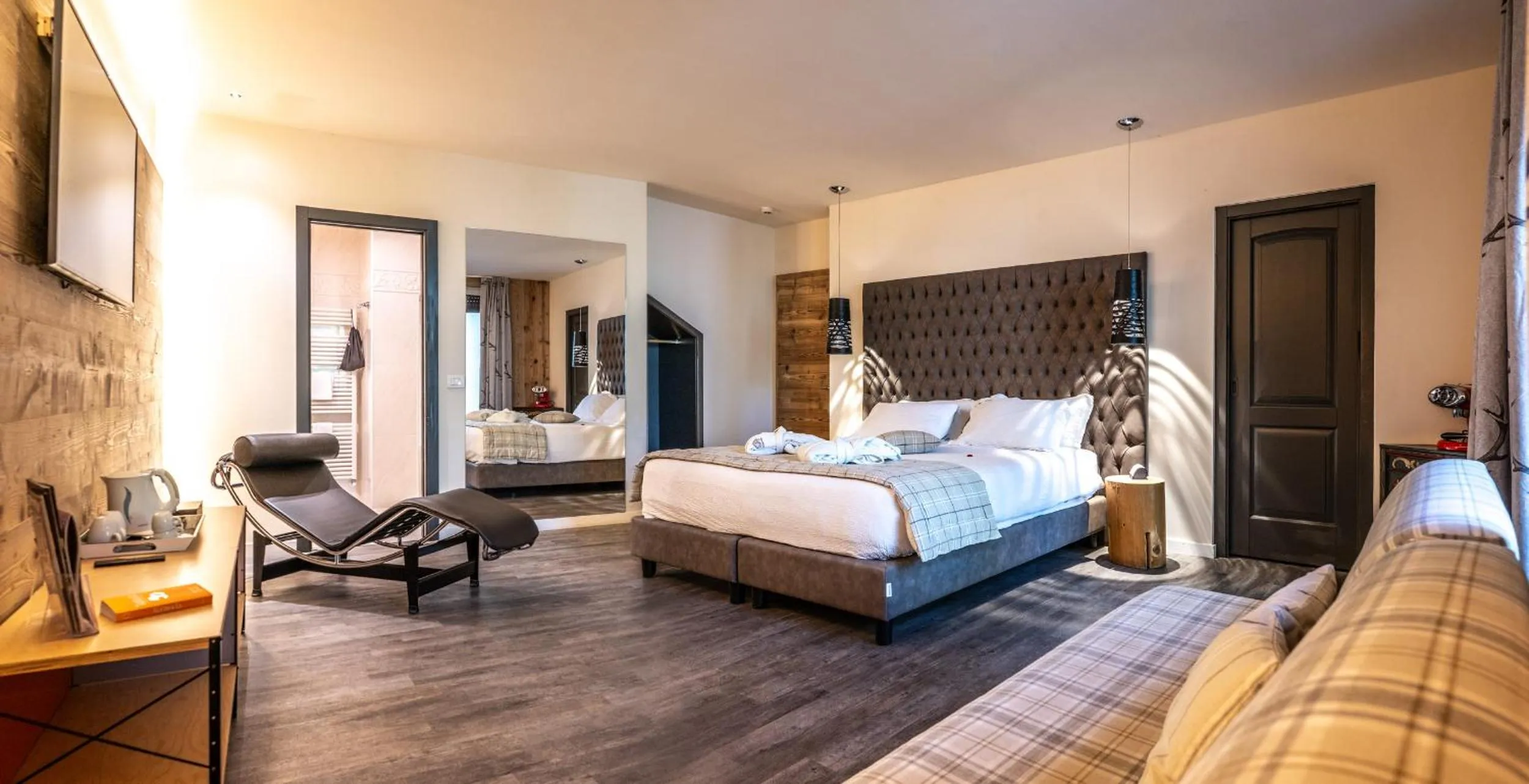 Photo of the whole room, Bed in Alp & Wellness Sport Hotel Panorama