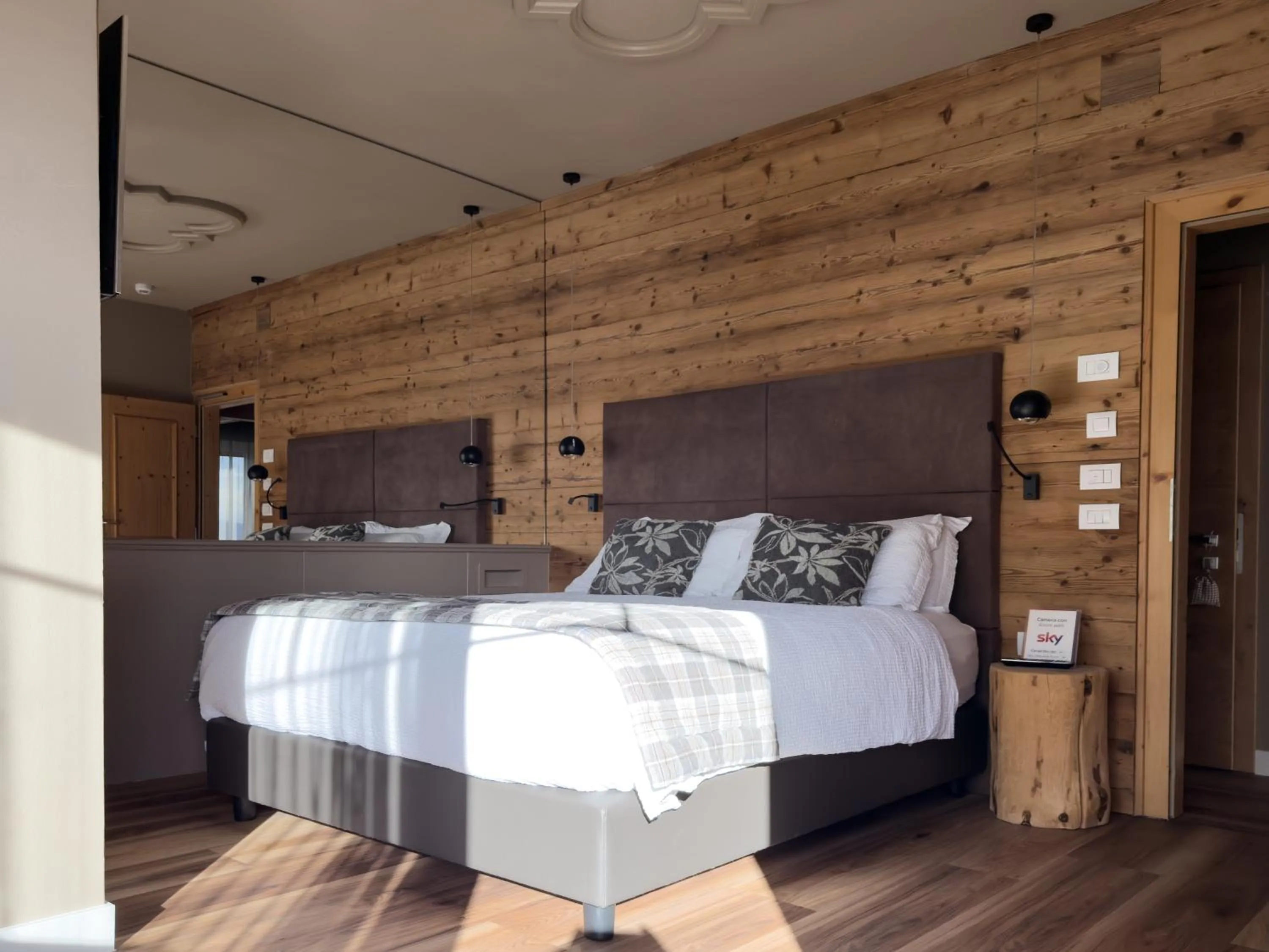 Bed in Alp & Wellness Sport Hotel Panorama