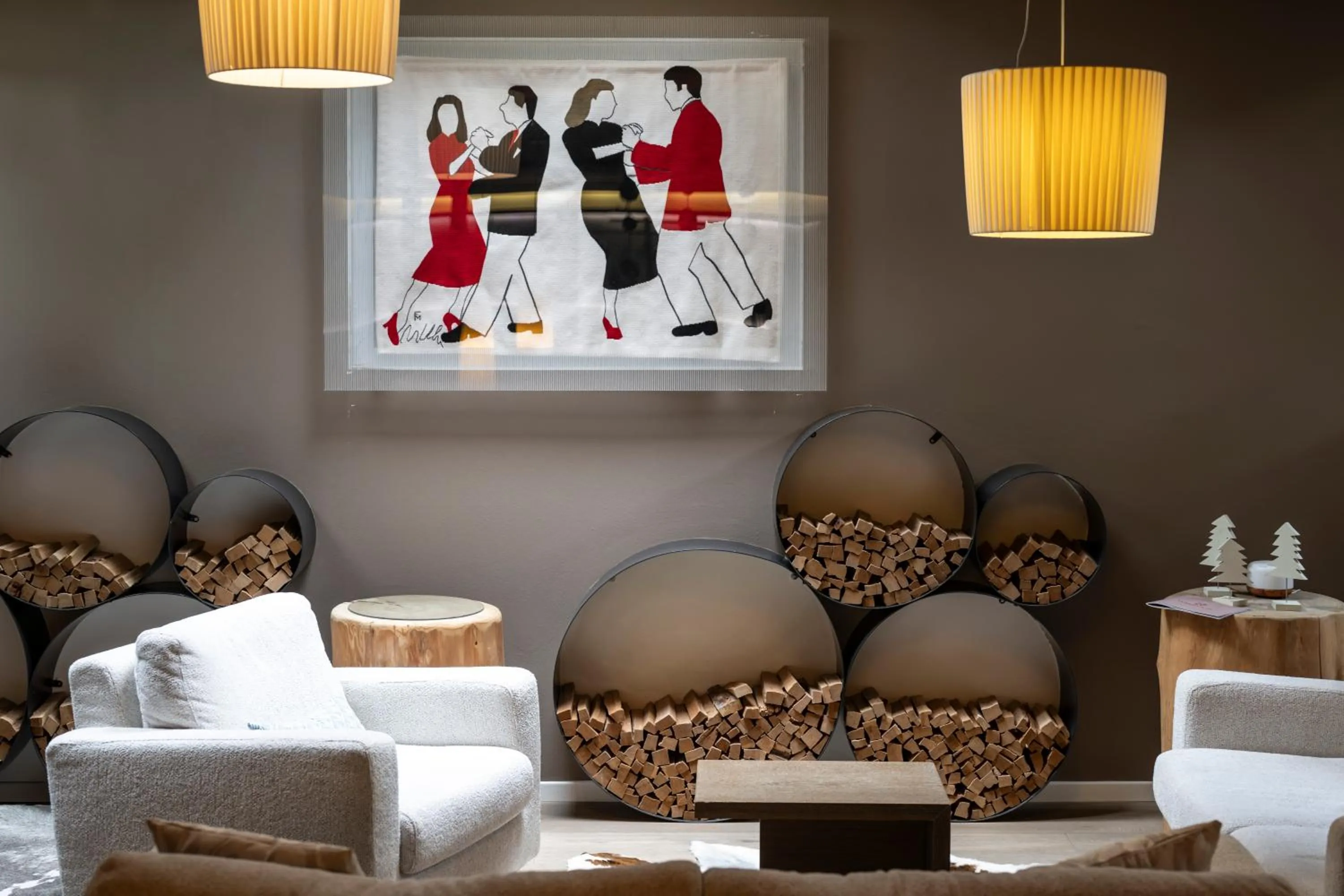 Communal lounge/ TV room in Alp & Wellness Sport Hotel Panorama