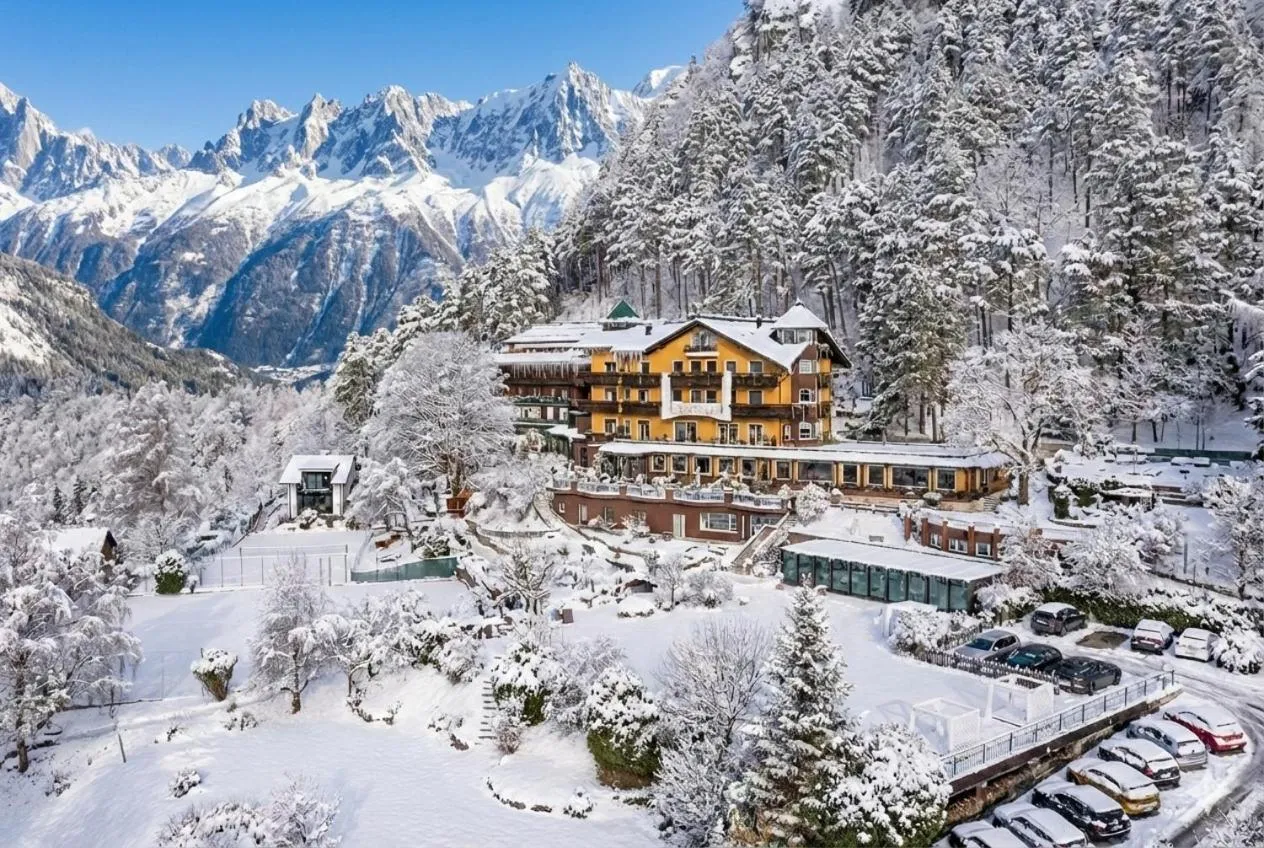 Property building in Alp & Wellness Sport Hotel Panorama