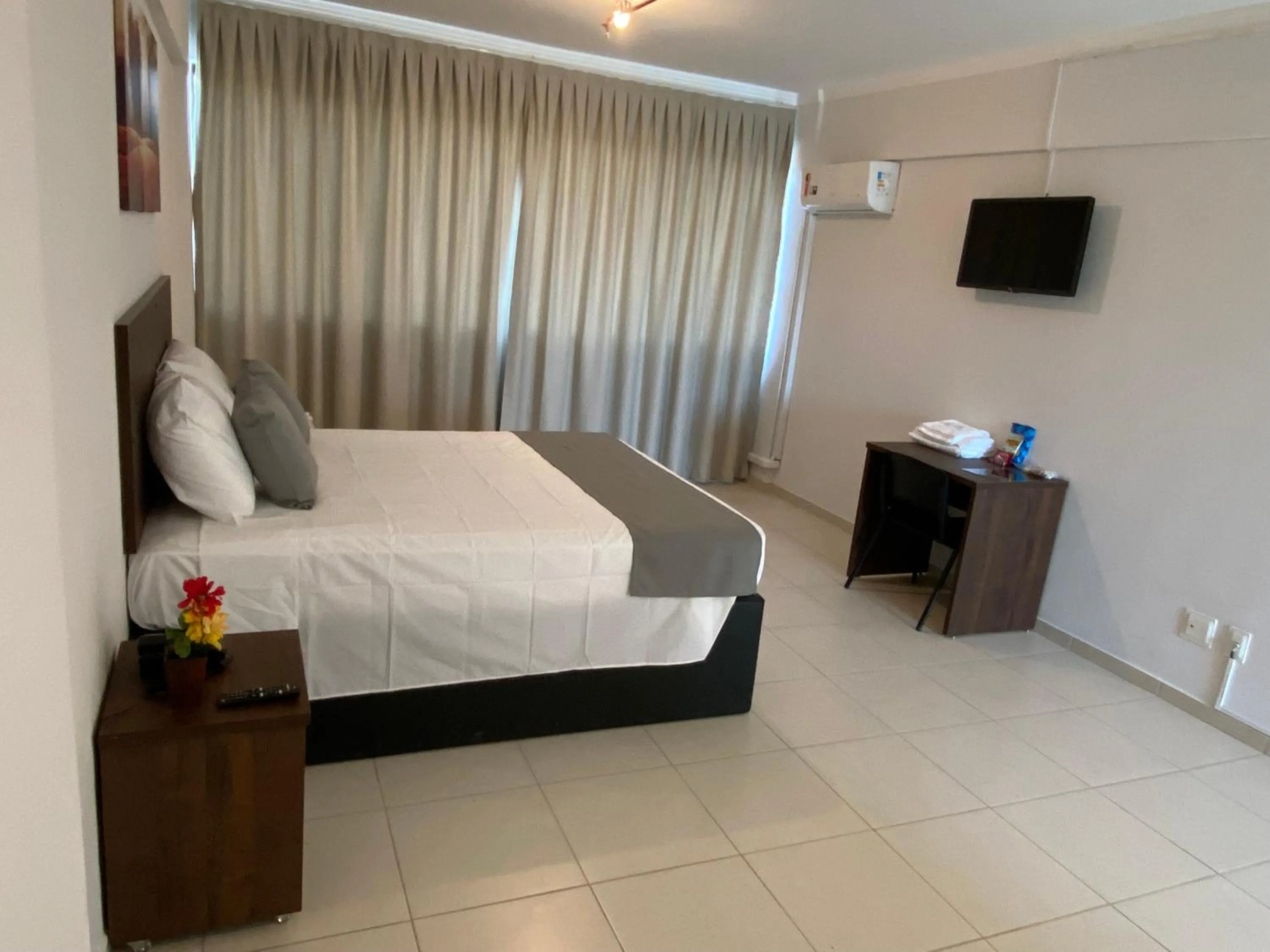 Bed in Miami Hotel by H Hotéis - Business