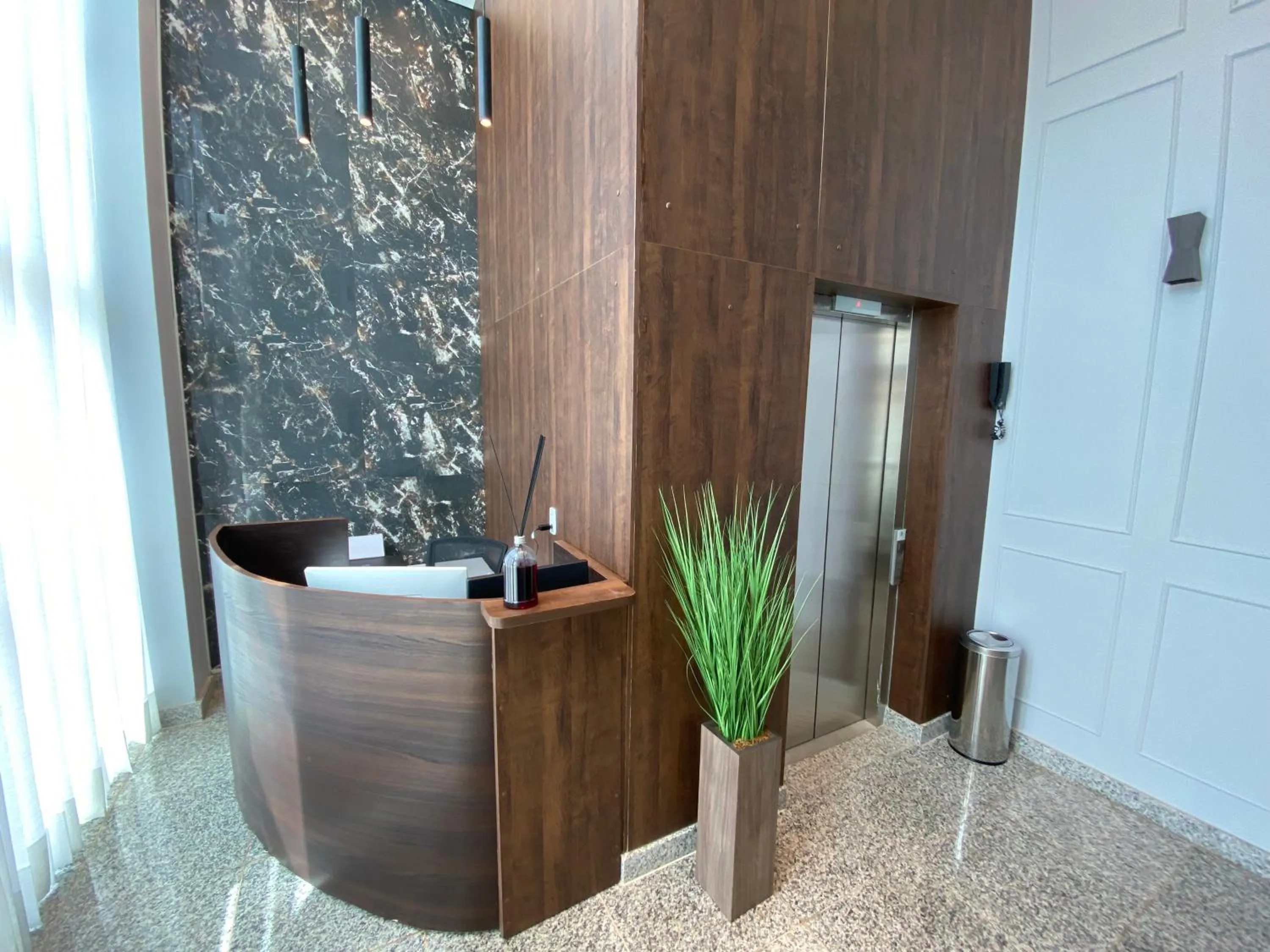 Lobby or reception in Miami Hotel by H Hotéis - Business