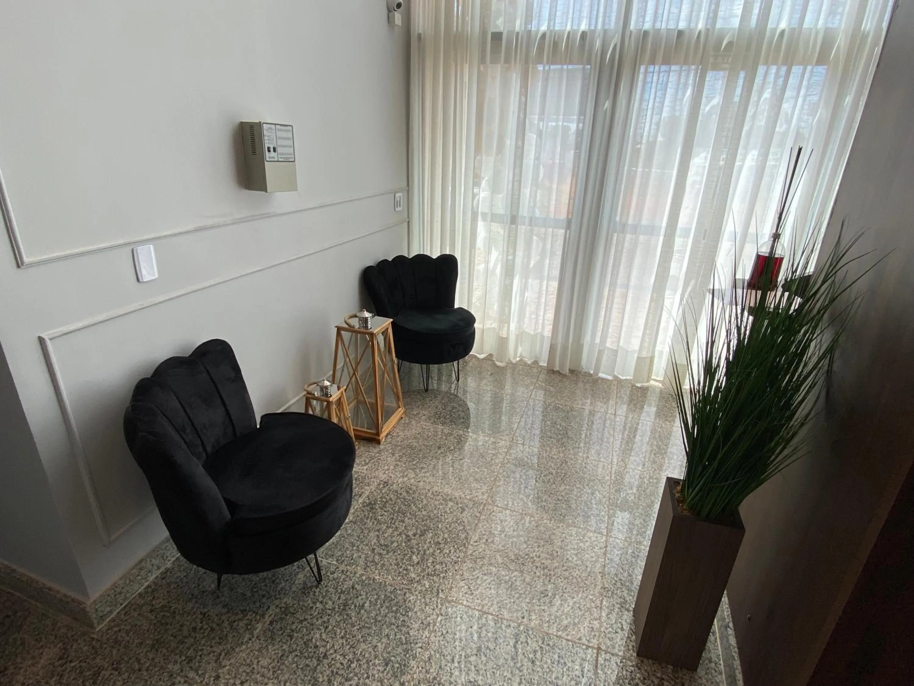 Lobby or reception in Miami Hotel by H Hotéis - Business