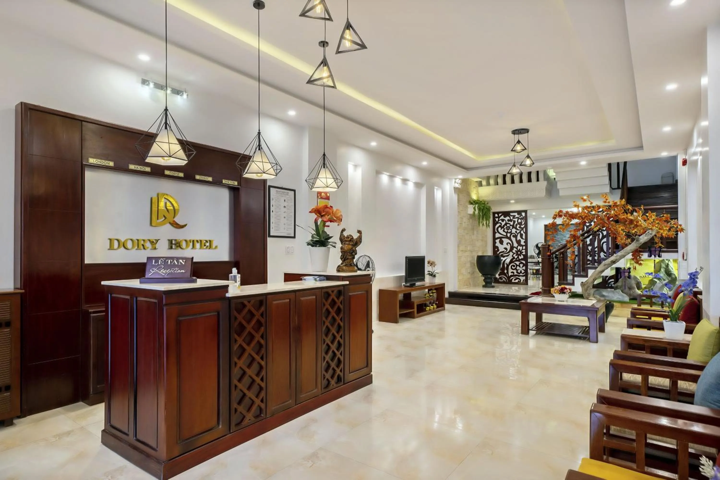 Lobby or reception in 1 Stop Dory Hotel