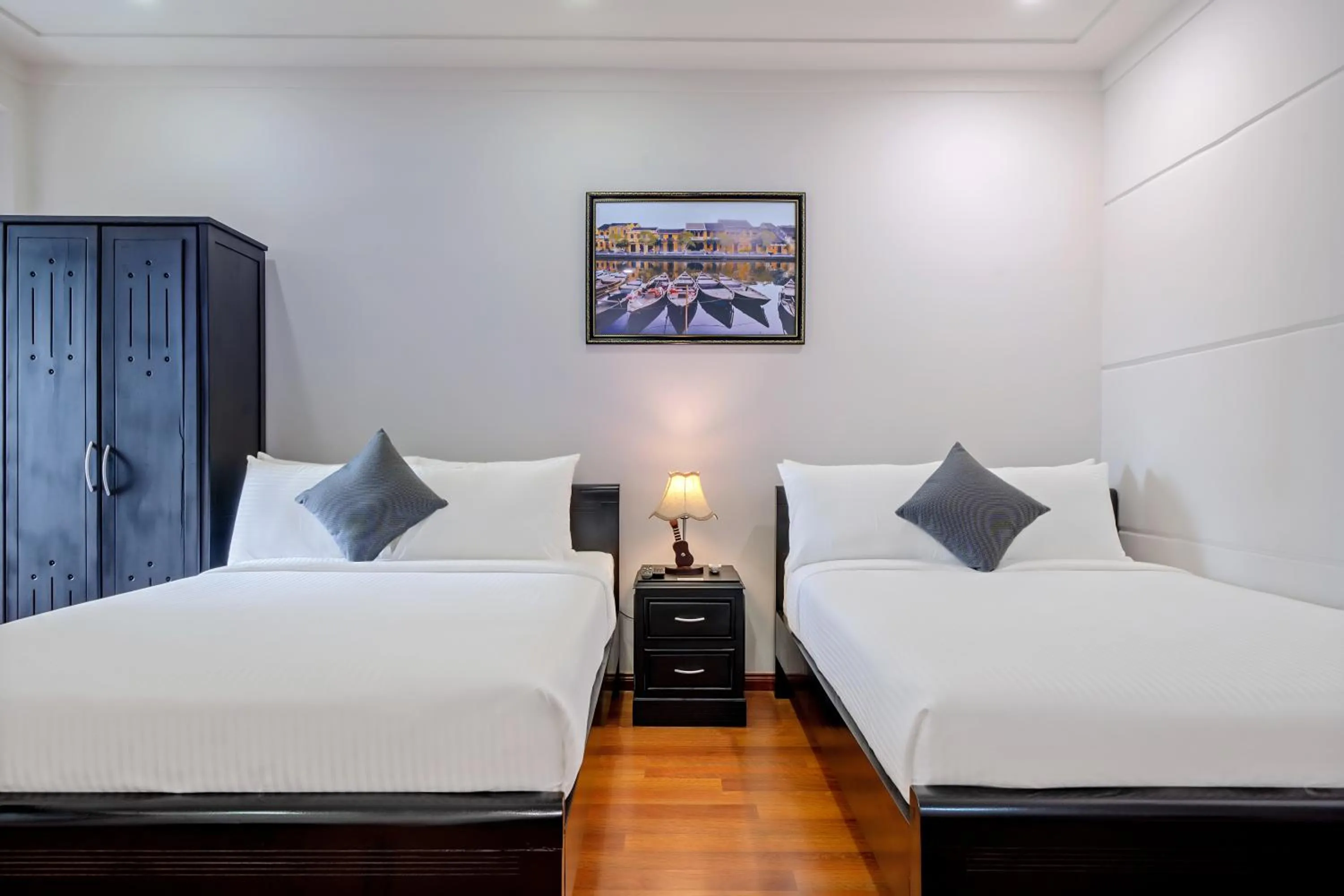 Bed in 1 Stop Dory Hotel