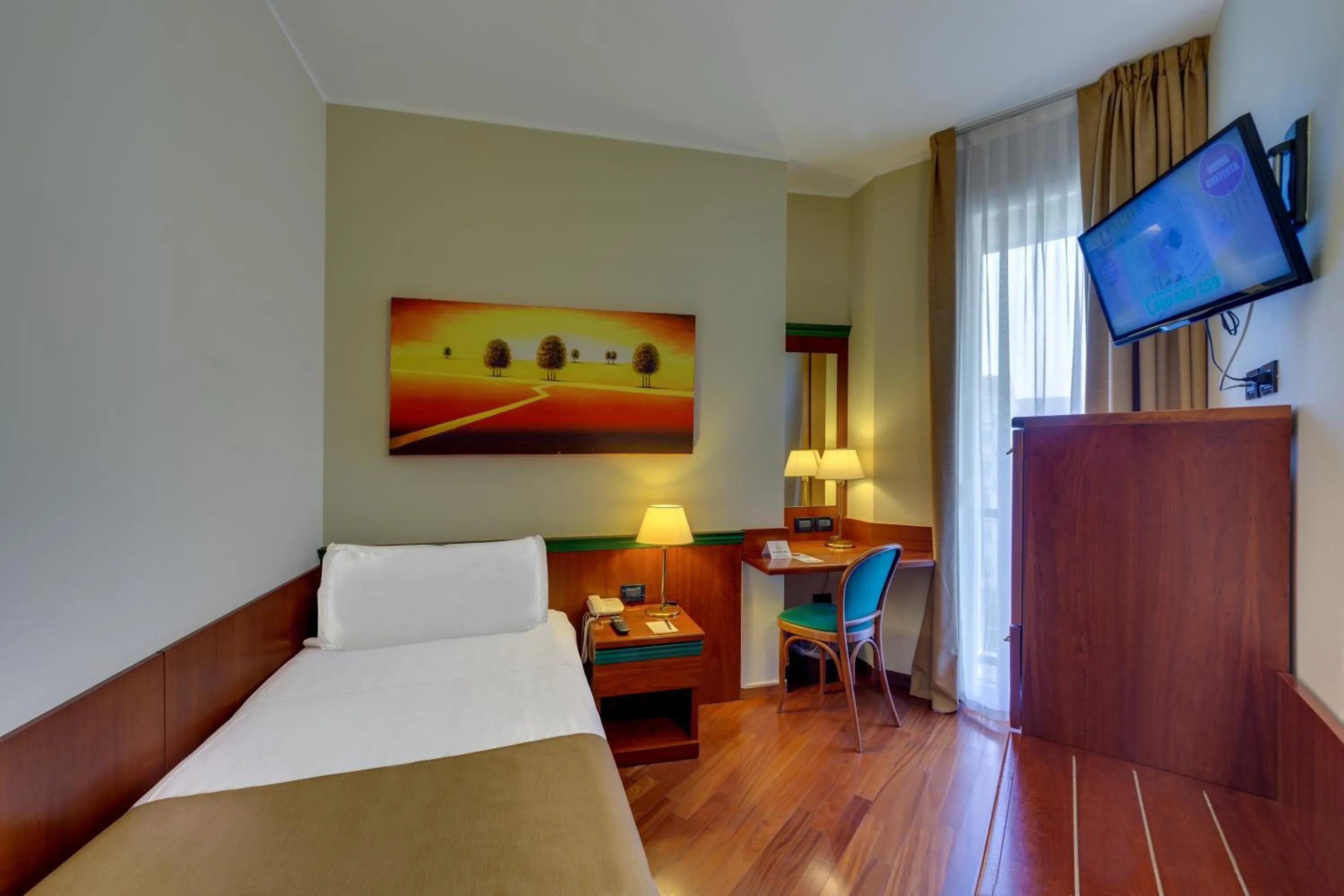 Photo of the whole room, Bed in Hotel Raffaello