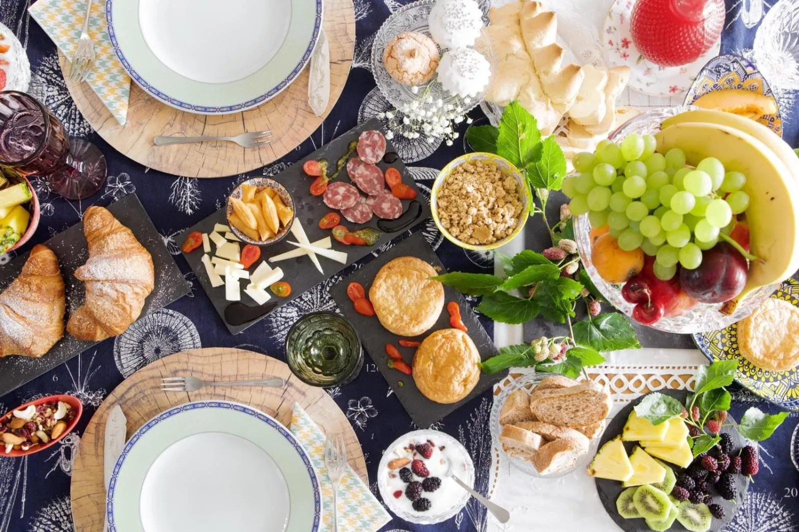 Breakfast in Juniper Bay