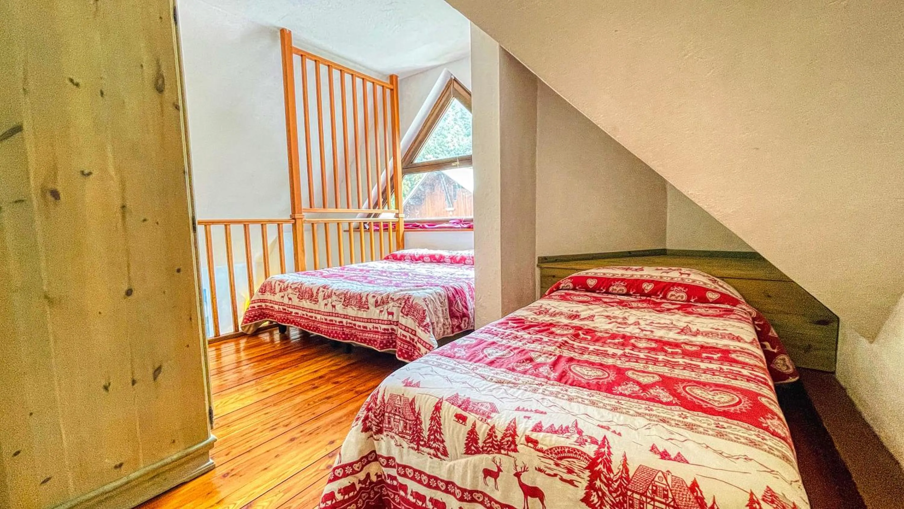 Bed in Residence Villa Frejus