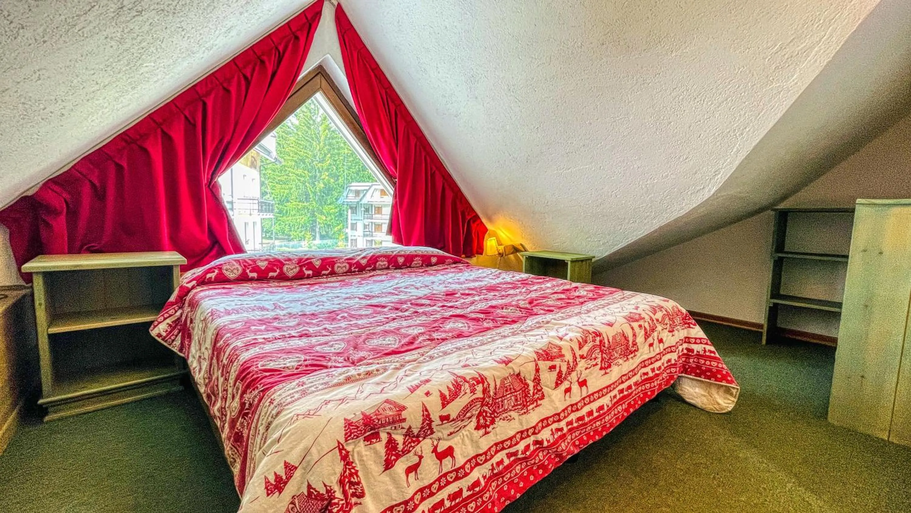 Bed in Residence Villa Frejus