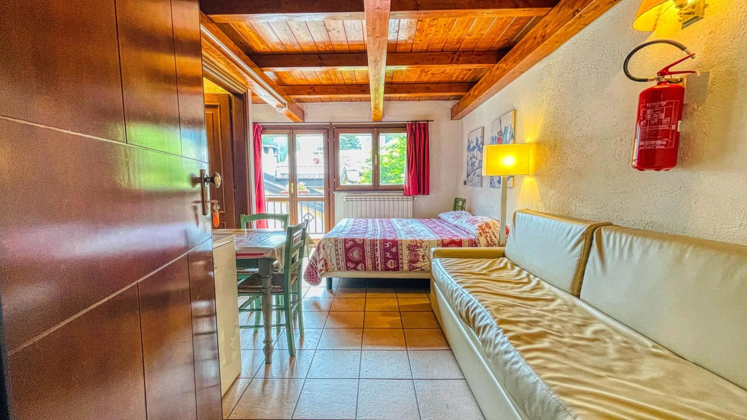 Bed in Residence Villa Frejus