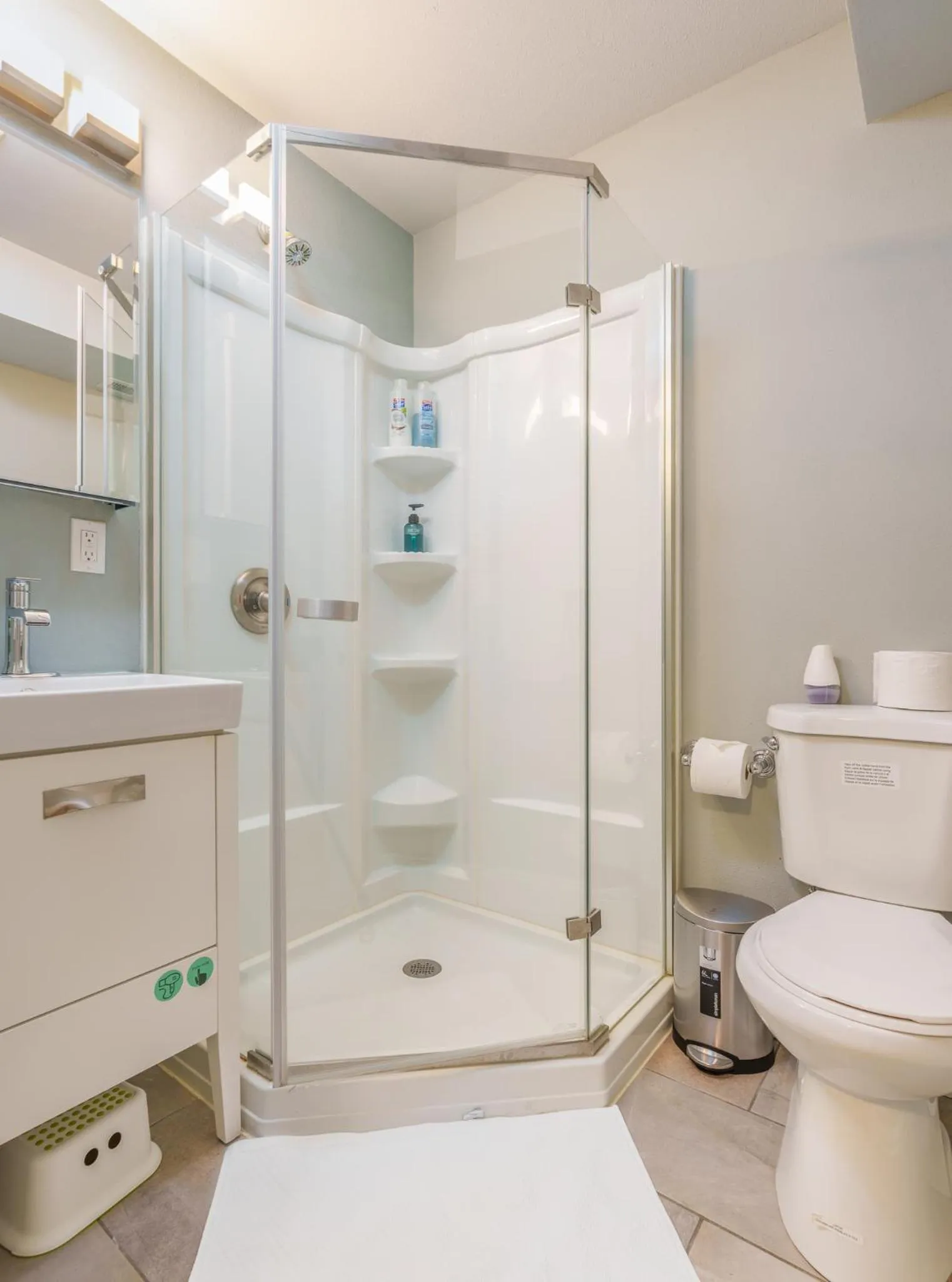 Shower in Upgraded Home with 5 BR 4 Bath 4 FREE gated parking space, Family,EV,RV friendly