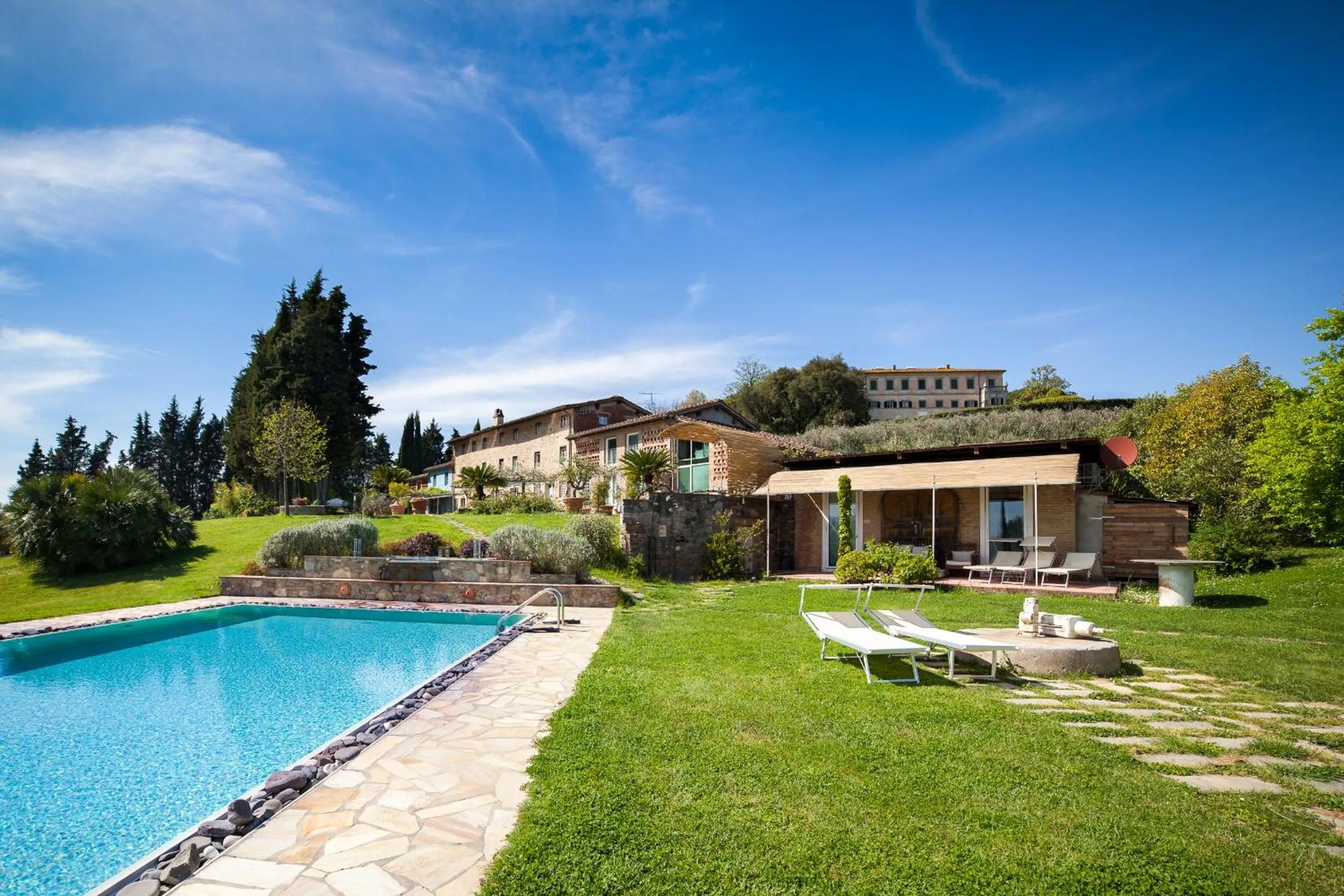 Pool view in Relais Del Lago