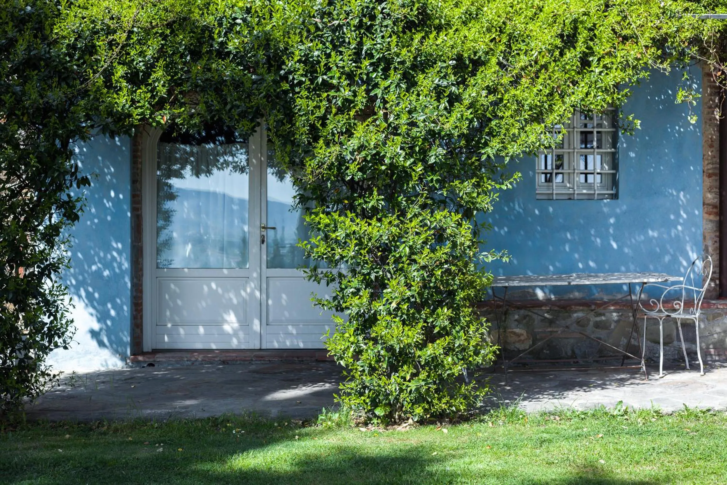Facade/entrance in Relais Del Lago
