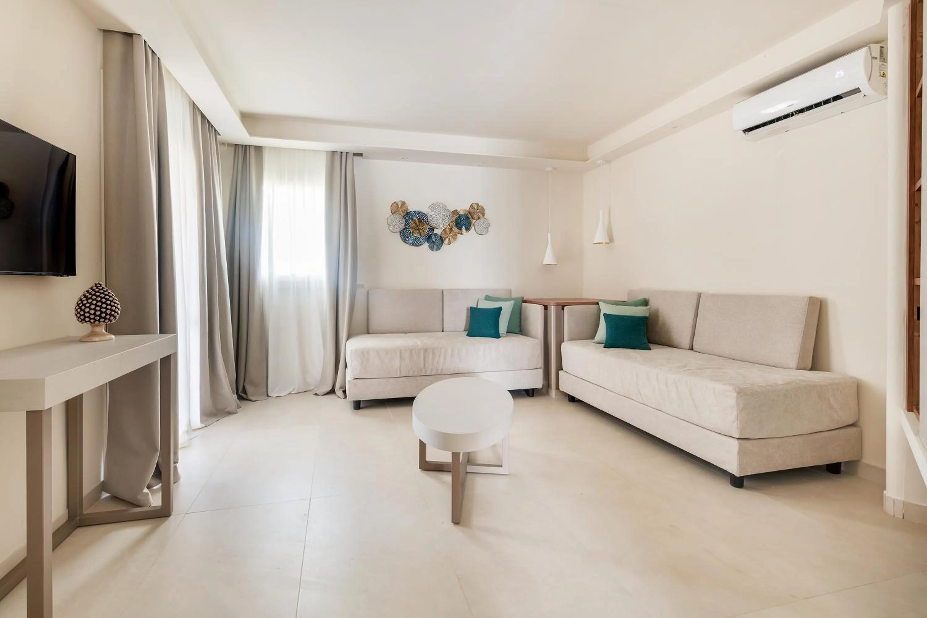 Bedroom, Bed in VOI Arenella Resort