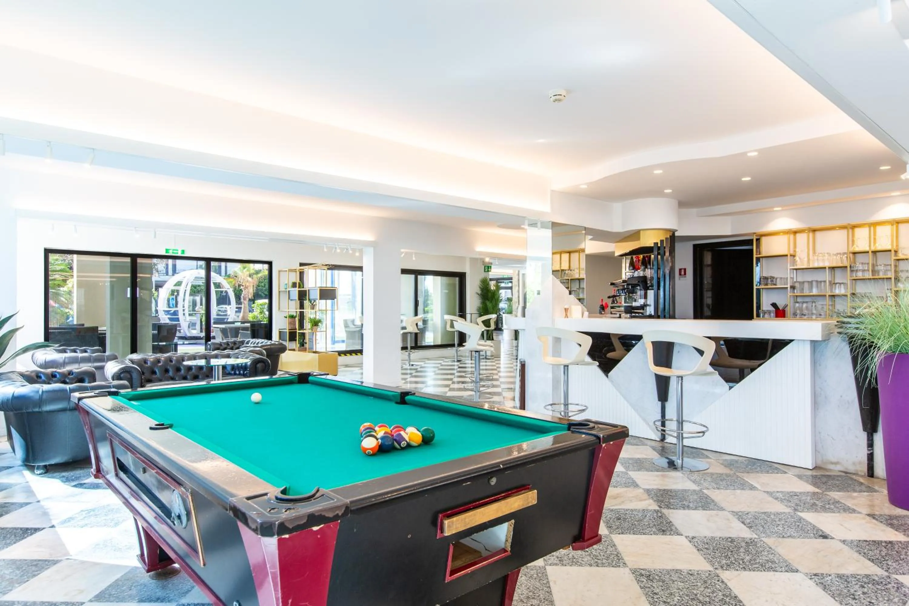 Lounge or bar in Hotel Baltic Riccione-Fronte Mare