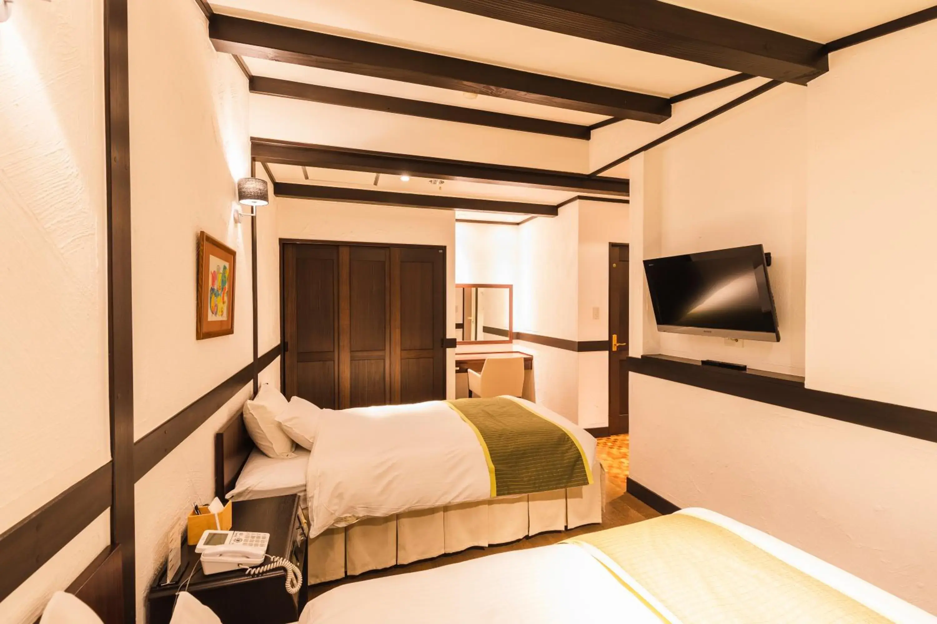 Twin Room with Private Bathroom in Hotel Jogakura Twin Room with Private Bathroom in Hotel Jogakura