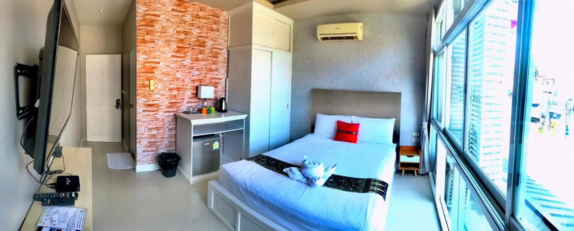 TV and multimedia, Bed in Lenny's Koh Samui