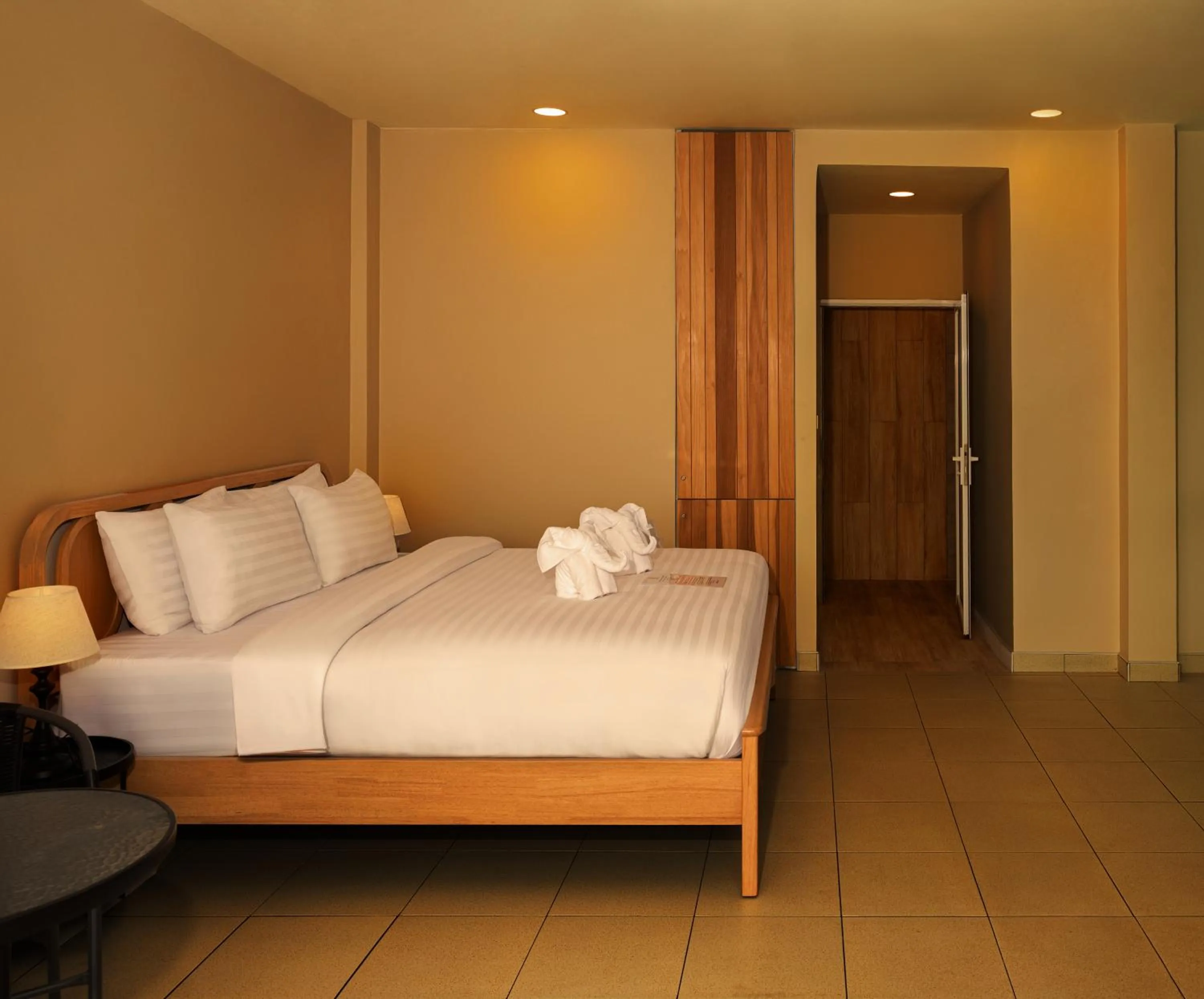 Bed in Lenny's Koh Samui