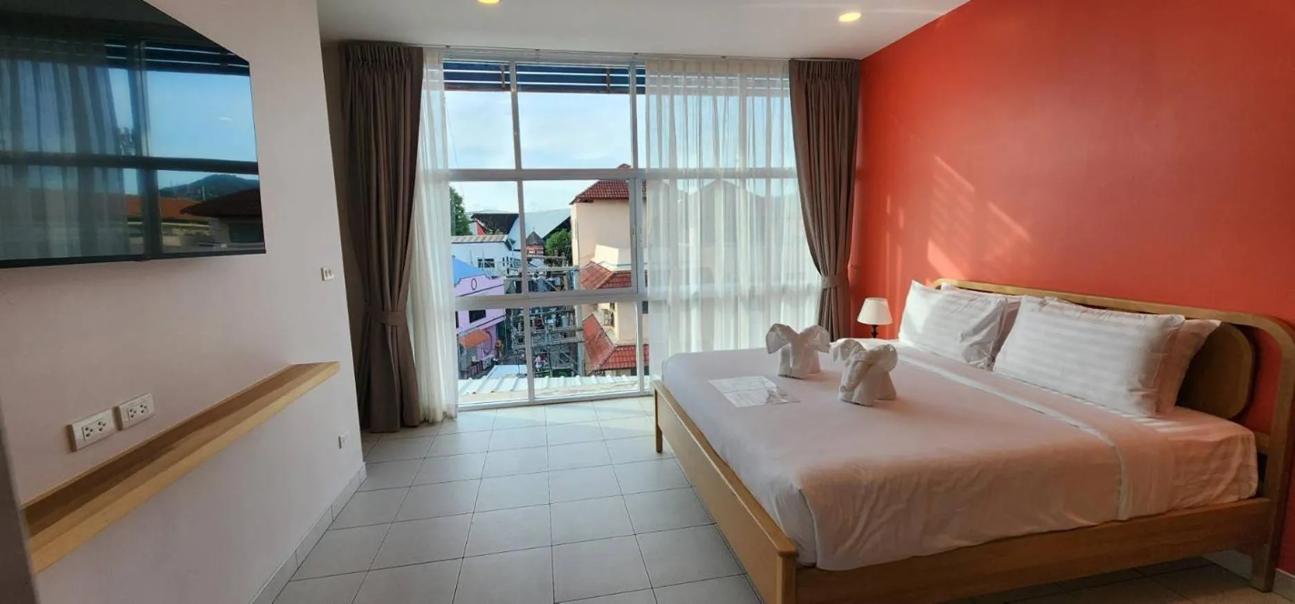 Bed in Lenny's Koh Samui