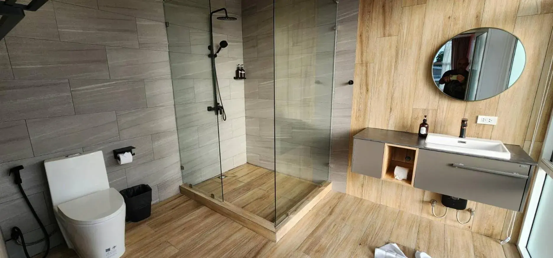 Deluxe King Room in Lenny's Koh Samui Deluxe King Room in Lenny's Koh Samui