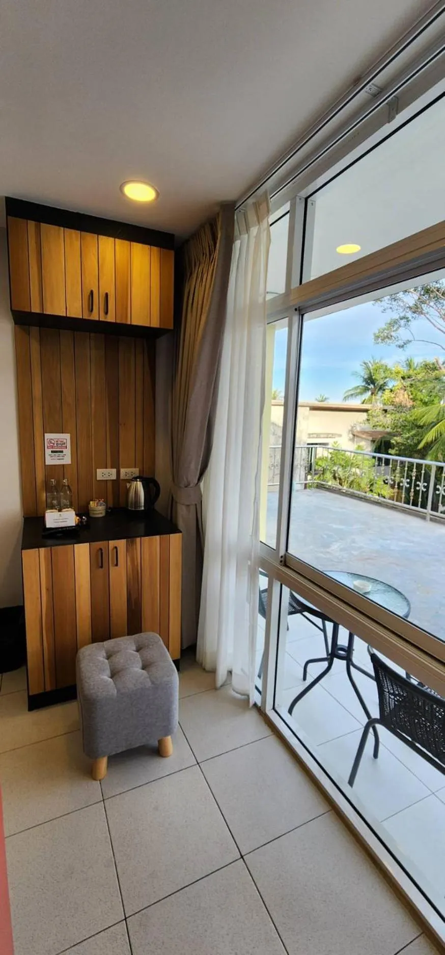 Coffee/tea facilities in Lenny's Koh Samui