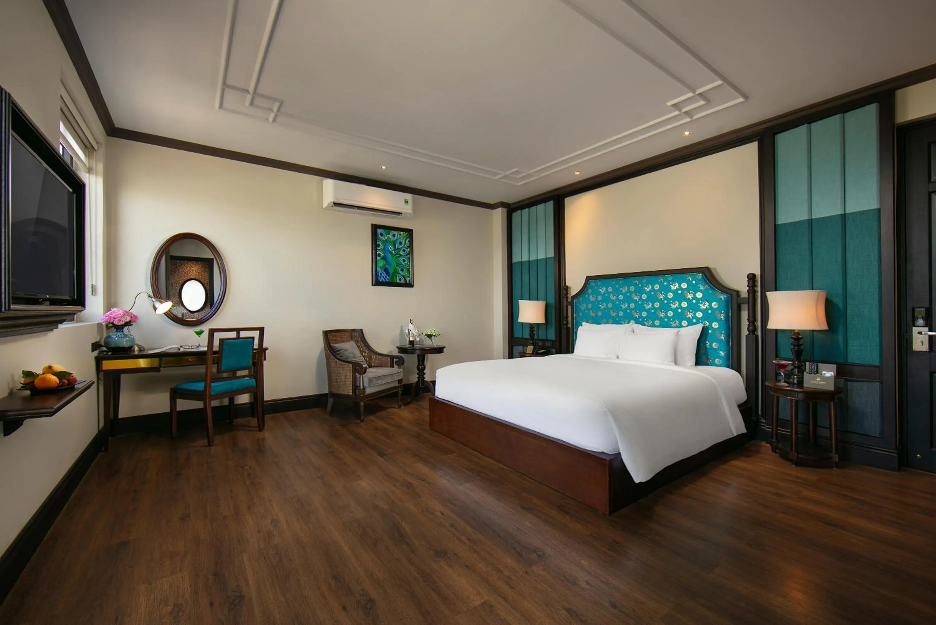 Communal lounge/ TV room, Bed in Silkian Hoian Boutique Hotel & Spa