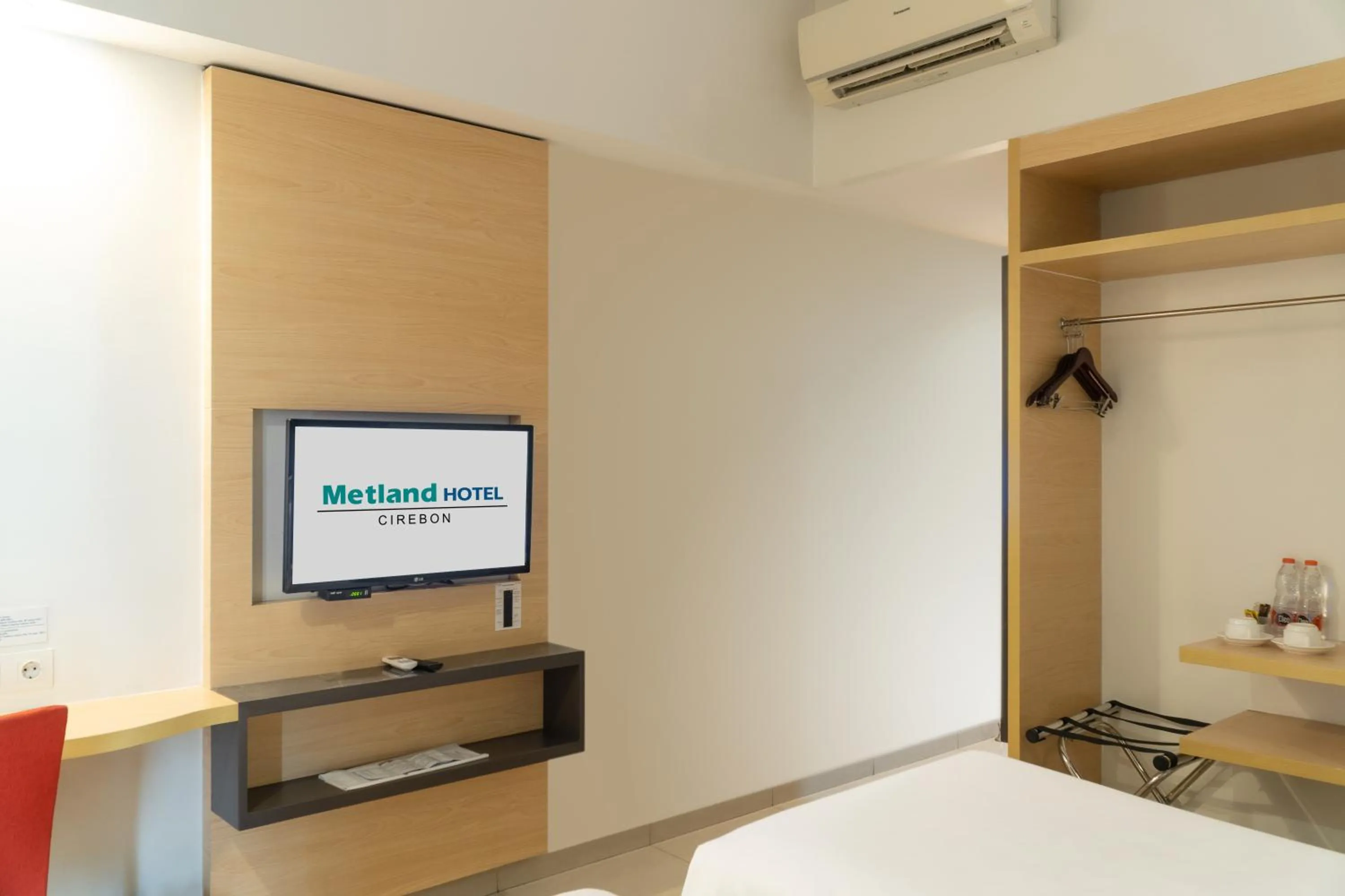 Bed in Metland Hotel Cirebon