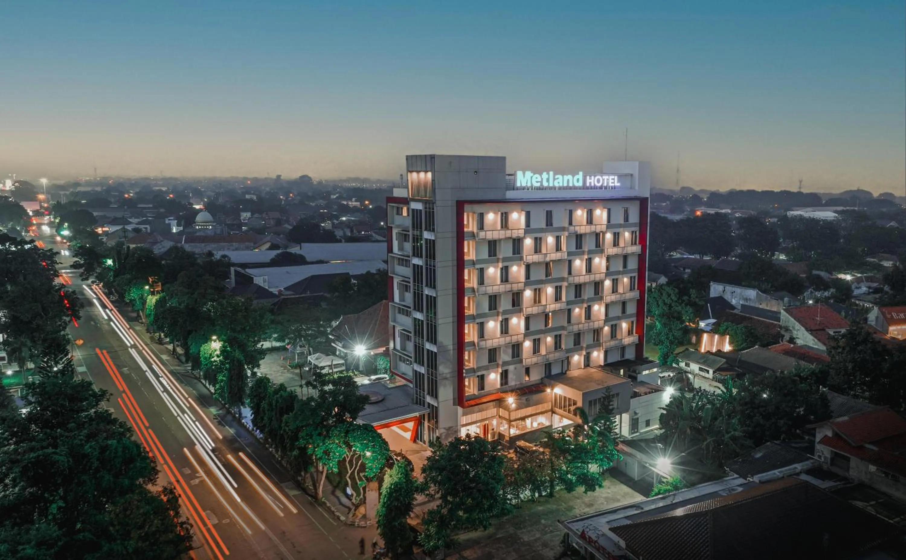 Property building in Metland Hotel Cirebon