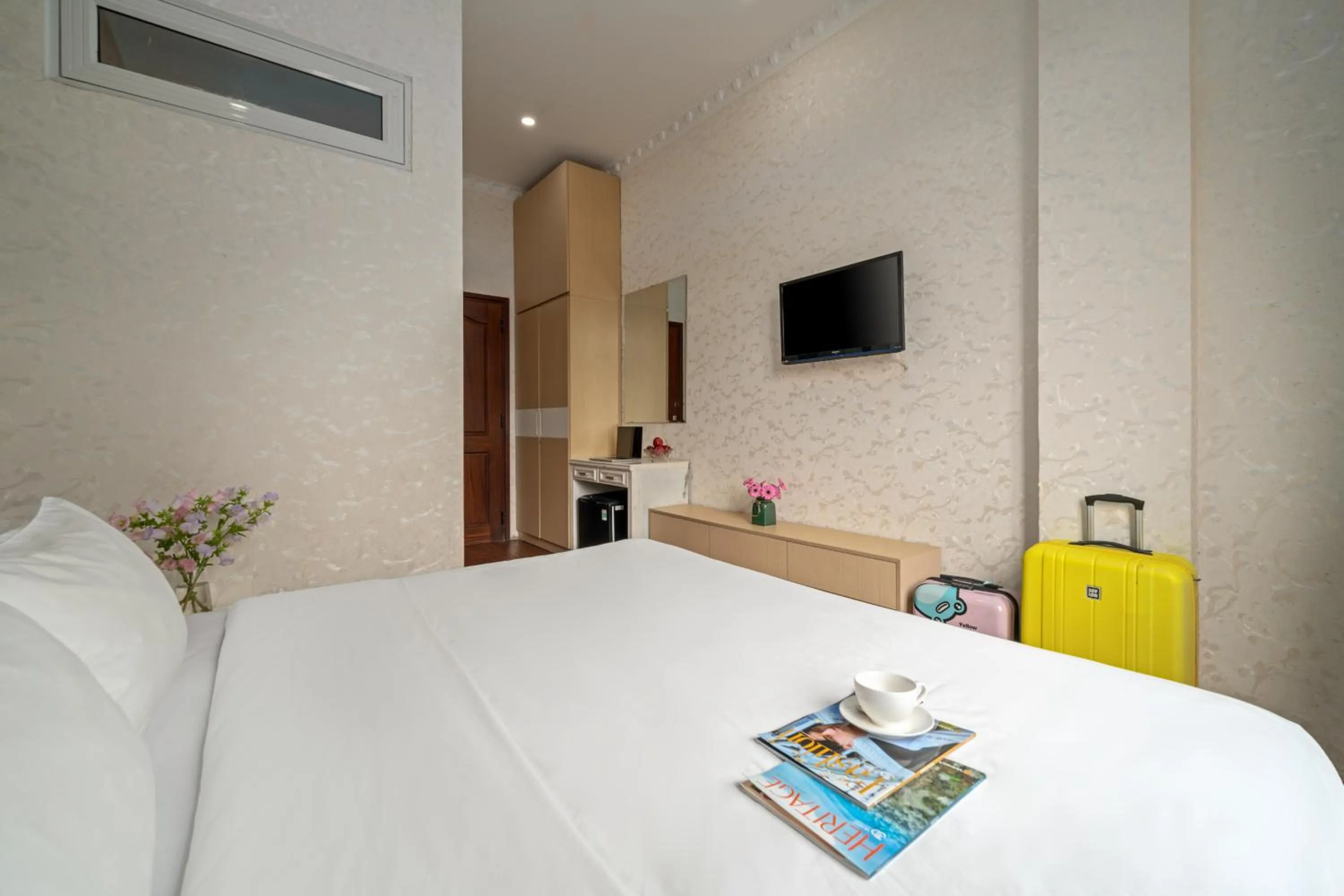 Bed in Be U Hotel City View