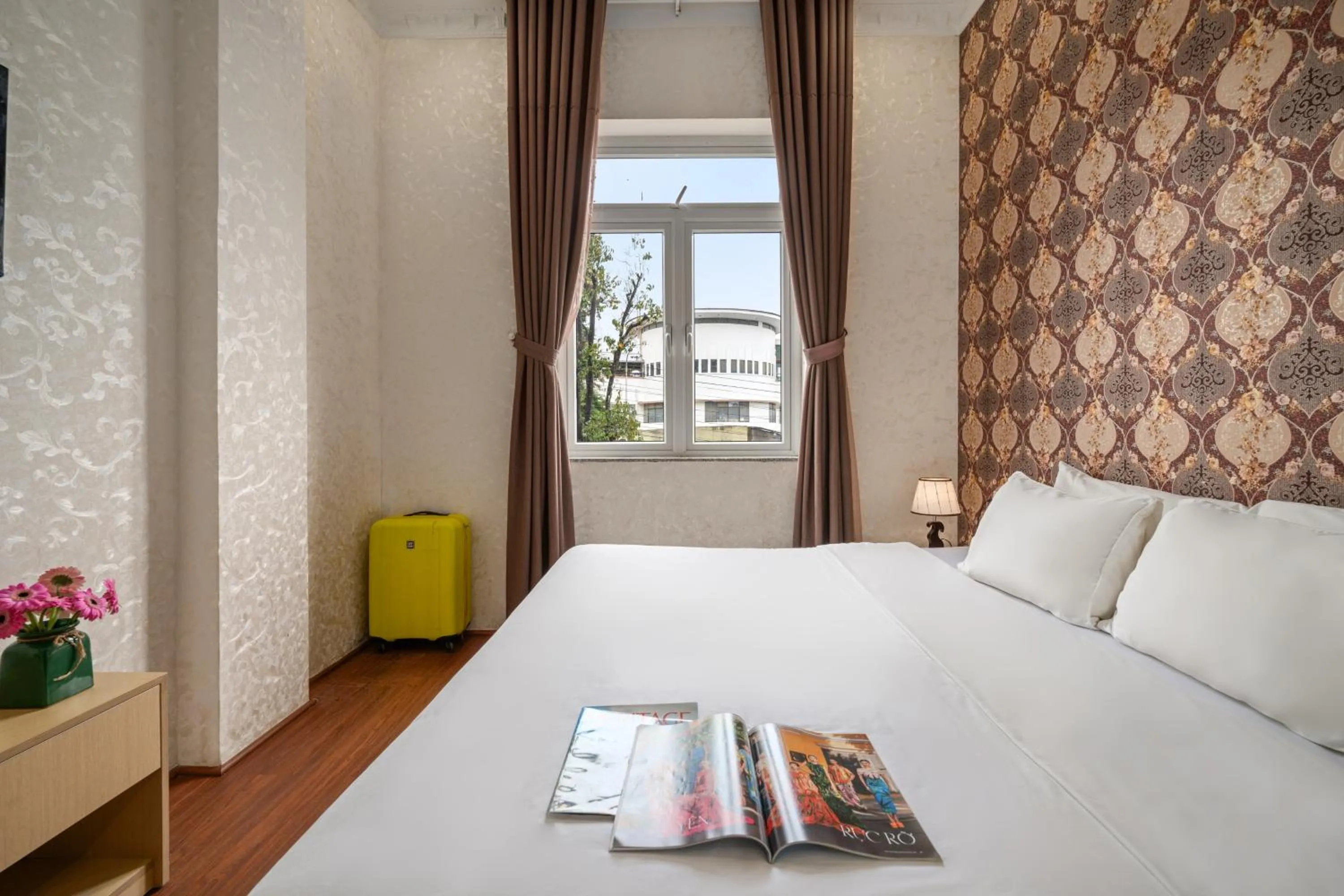 Bed in Be U Hotel City View