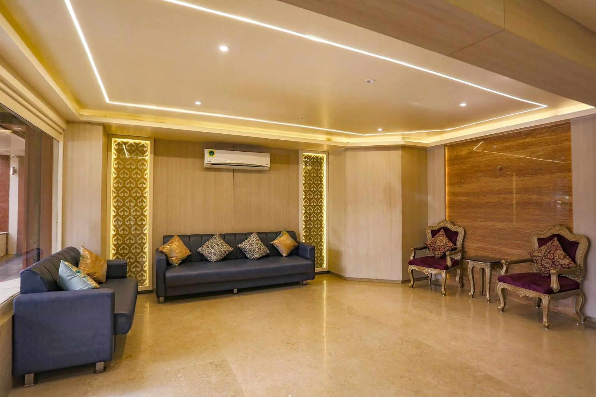 Seating area in FabHotel Surya