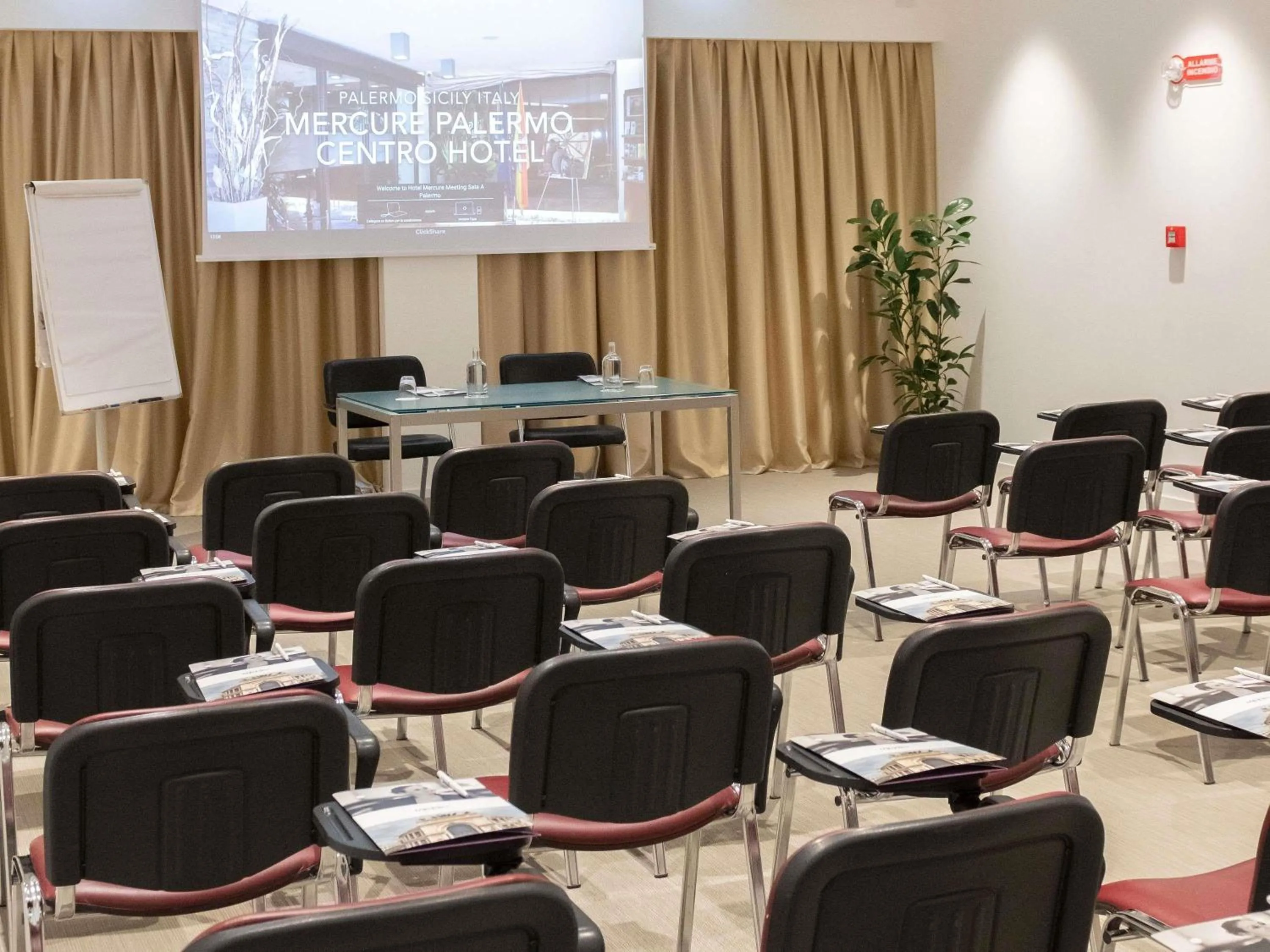Meeting/conference room in Mercure Palermo Centro