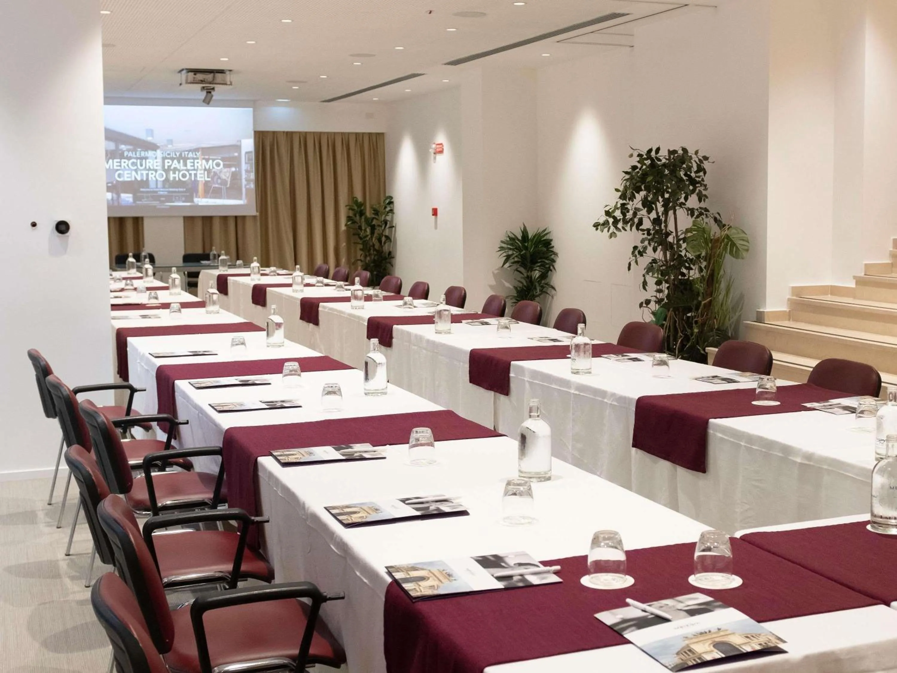 Meeting/conference room in Mercure Palermo Centro