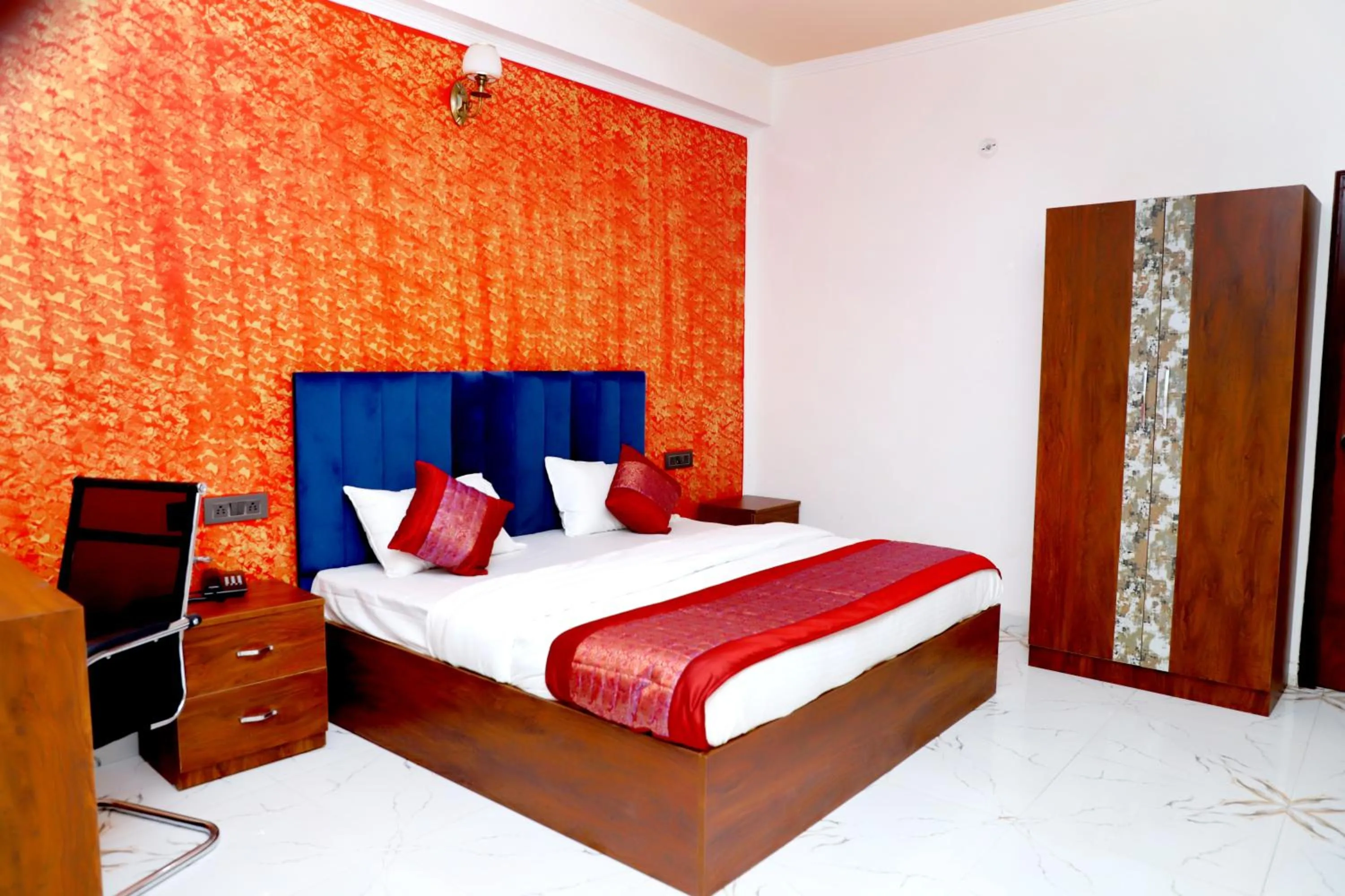 Photo of the whole room in The horizon inn