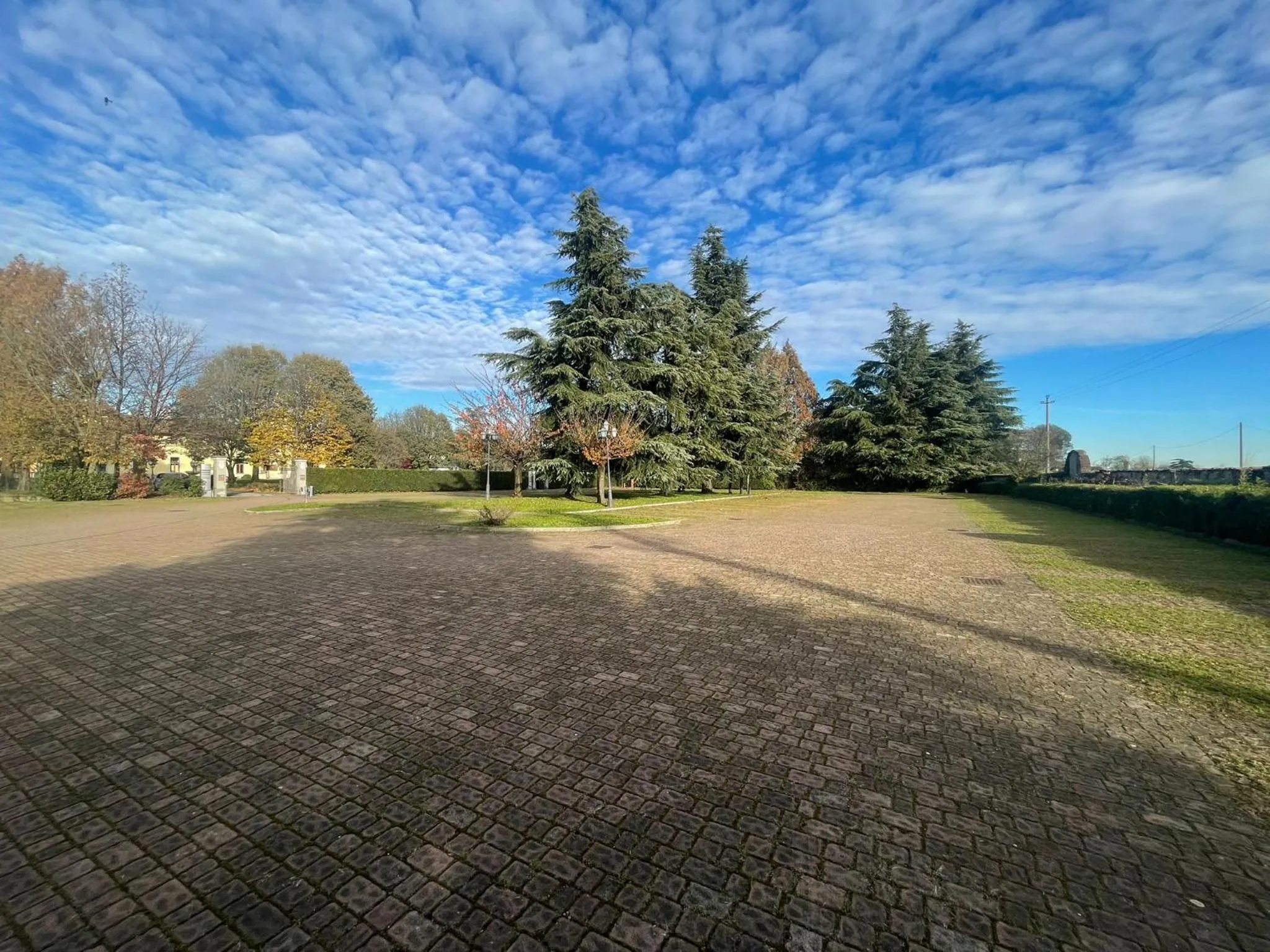 Parking in Bes Hotel Bergamo Cologno al Serio