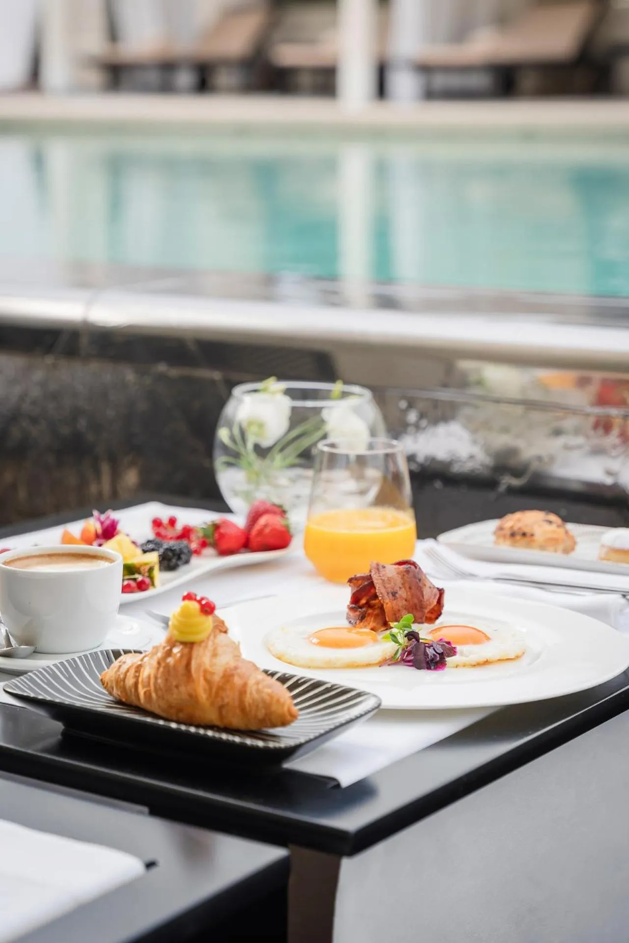 Breakfast in Hotel Carducci 76