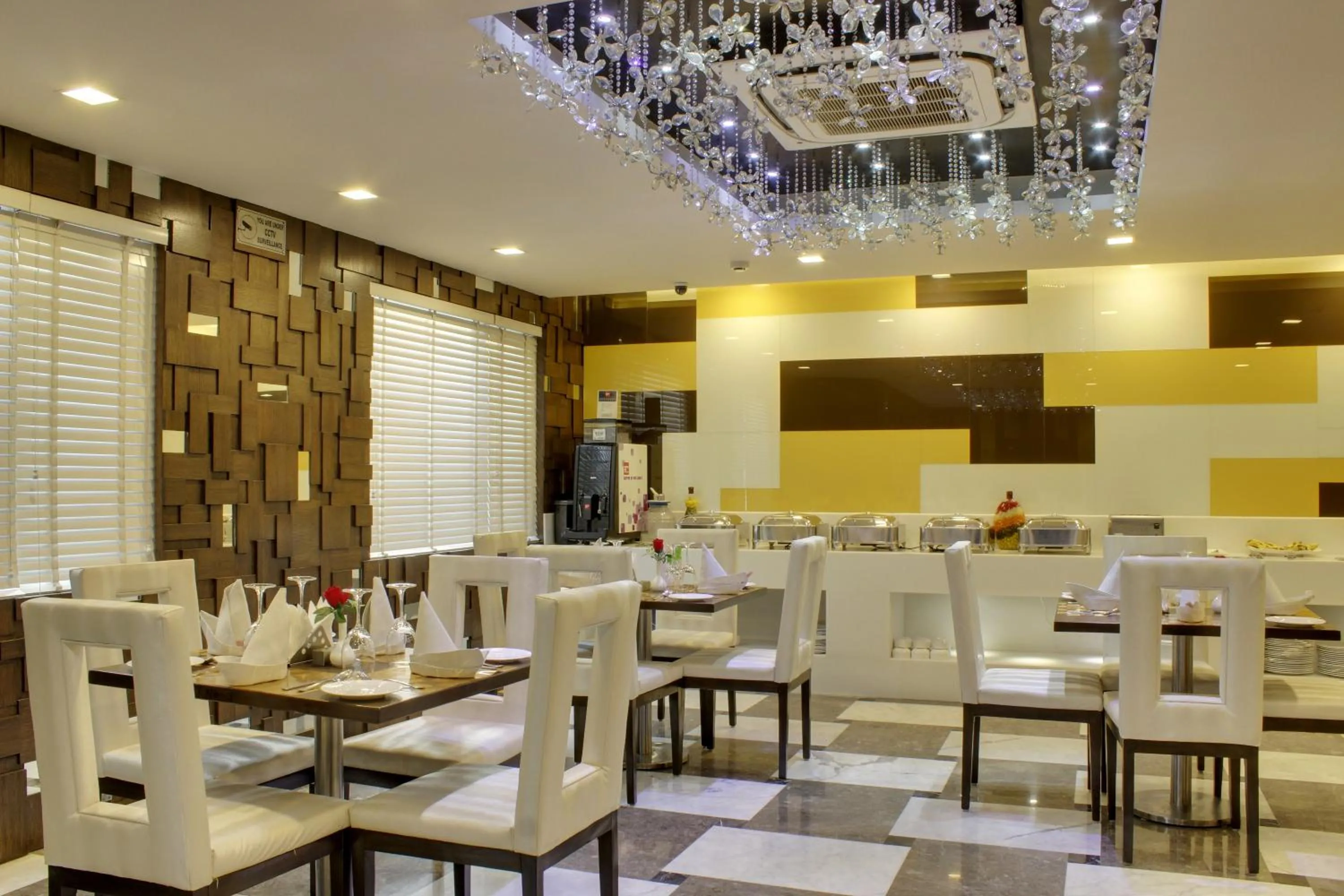 Restaurant/places to eat in Hotel Taj Princess - Boutique Hotel