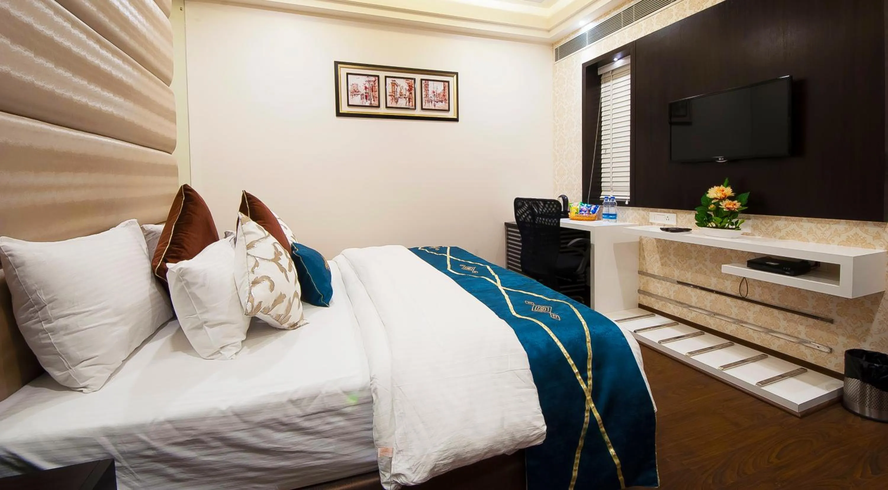 Bedroom, Bed in Hotel Taj Princess - Boutique Hotel