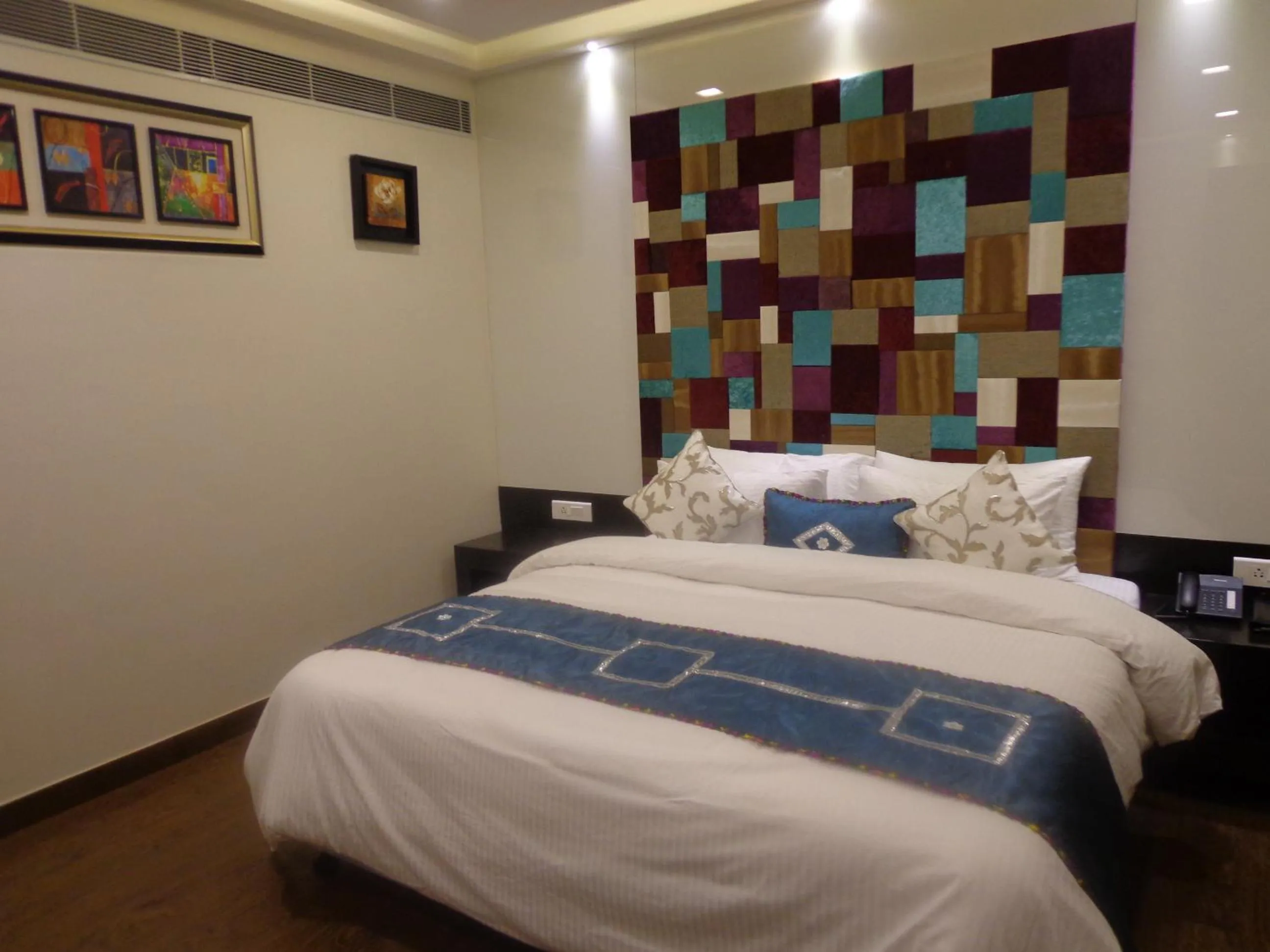 Bedroom, Bed in Hotel Taj Princess - Boutique Hotel