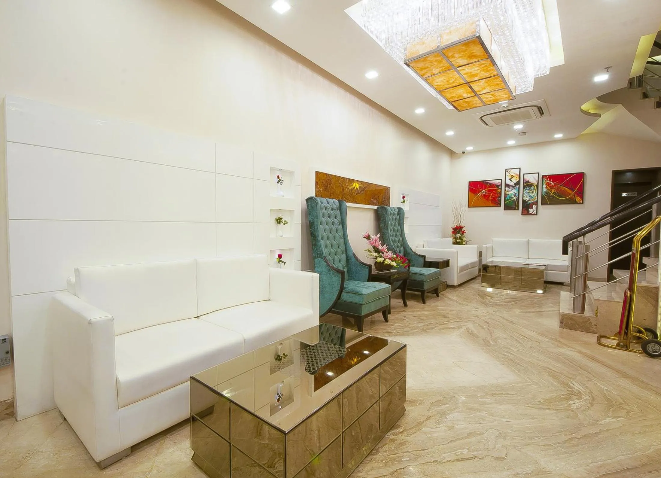 Lobby or reception in Hotel Taj Princess - Boutique Hotel