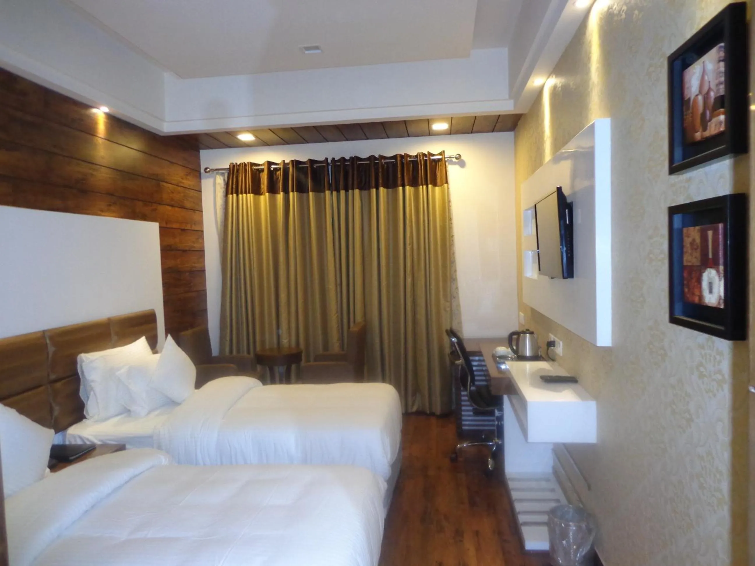 Bed in Hotel Taj Princess - Boutique Hotel