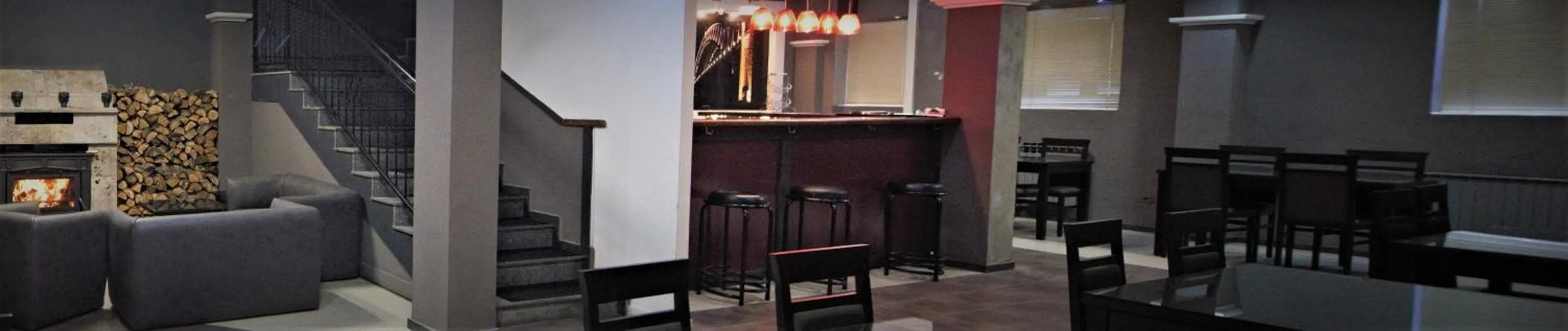 Restaurant/places to eat in Hotel Ambasador