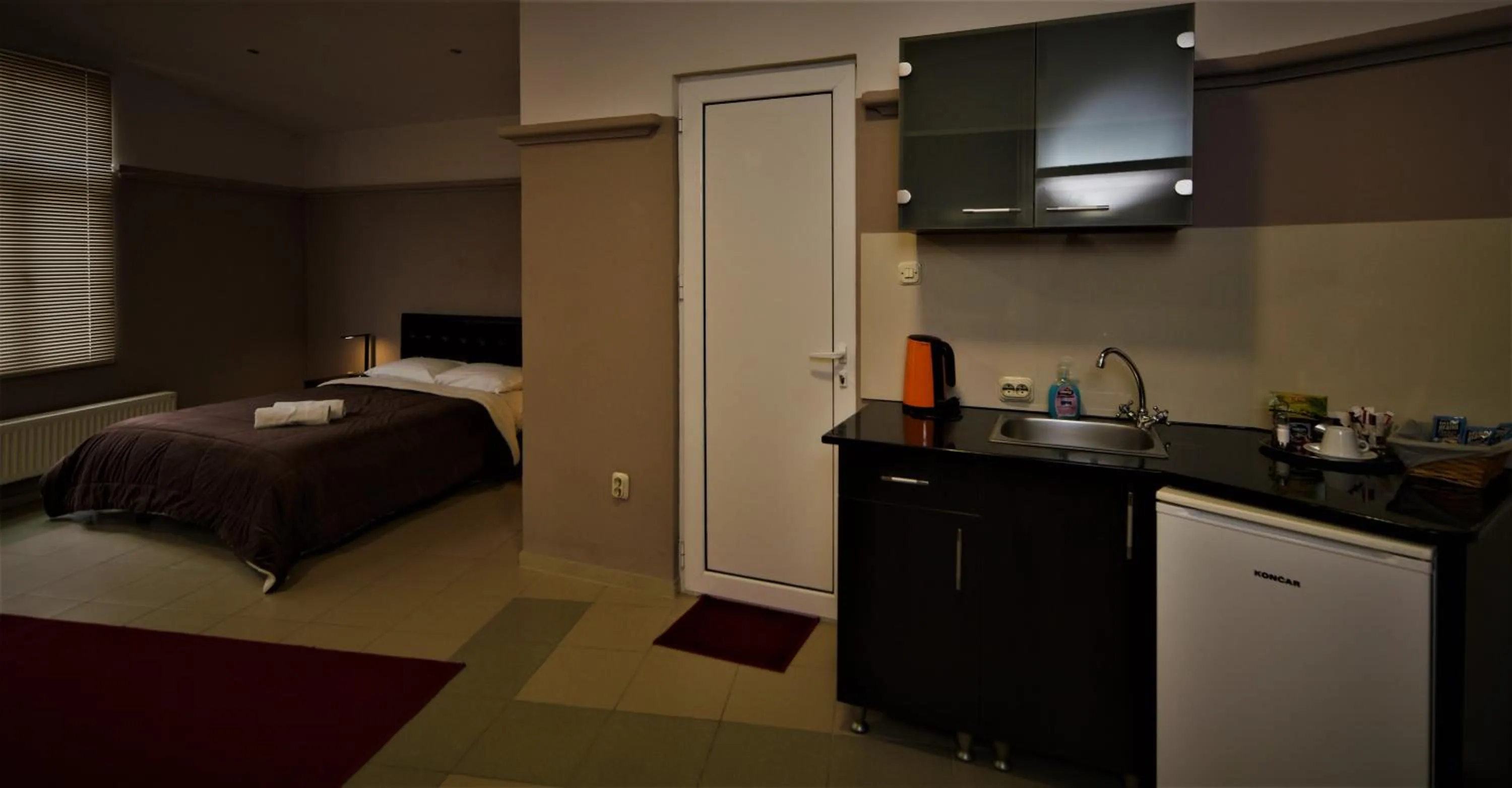 Coffee/tea facilities, Bed in Hotel Ambasador