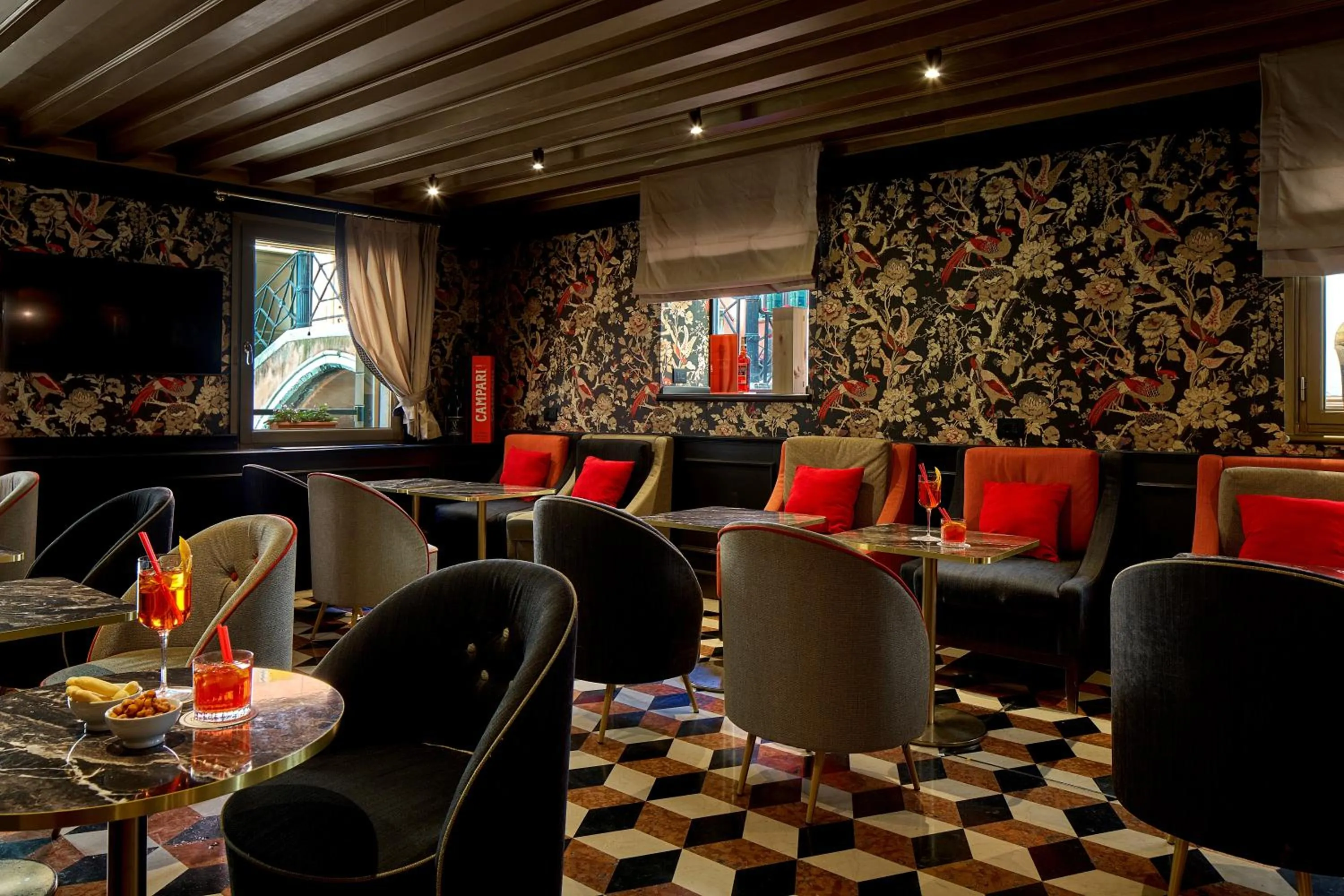 Lounge or bar in UNAHOTELS Ala Venezia-Adults 16