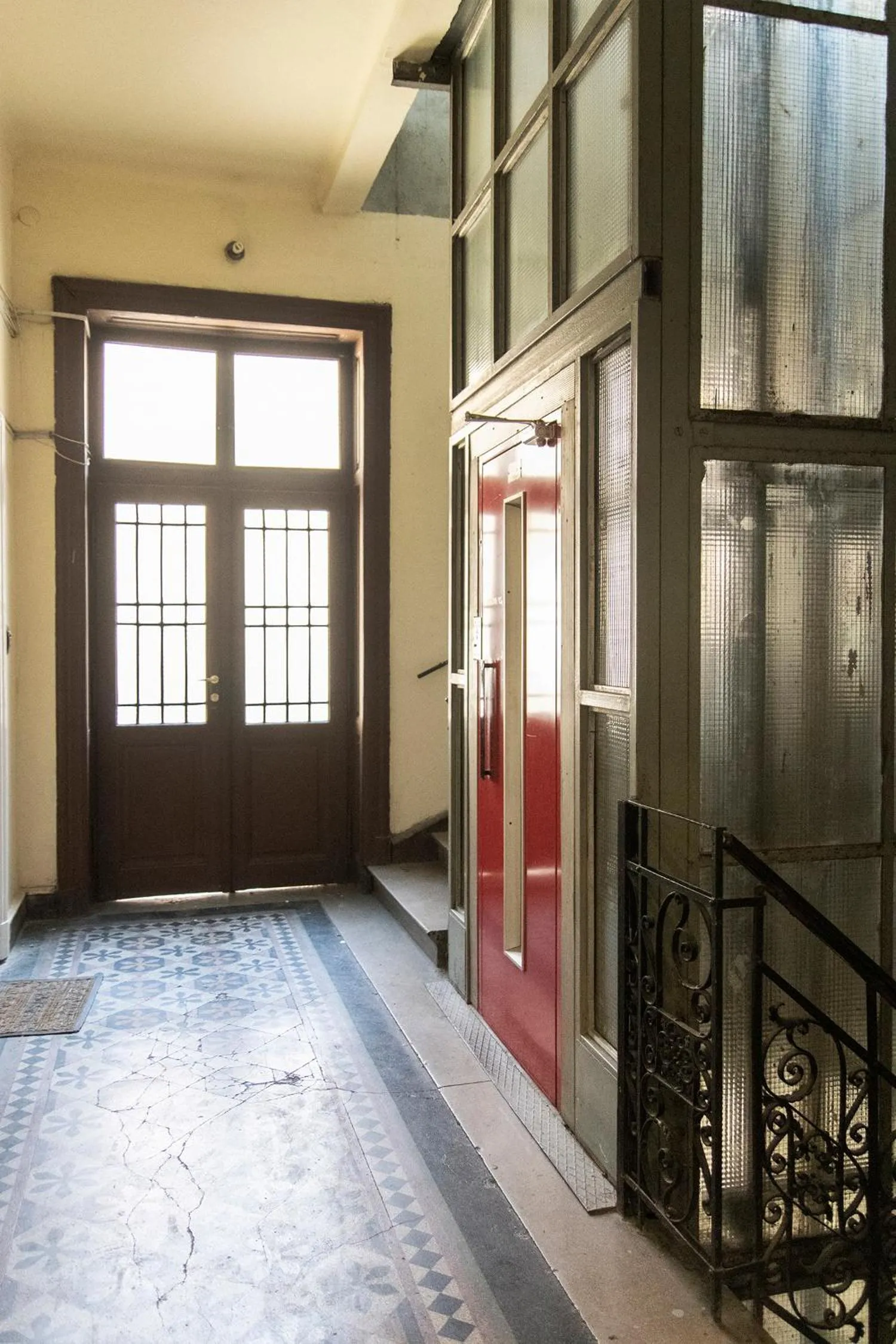 Facade/entrance in Real Apartments Semmelweis II