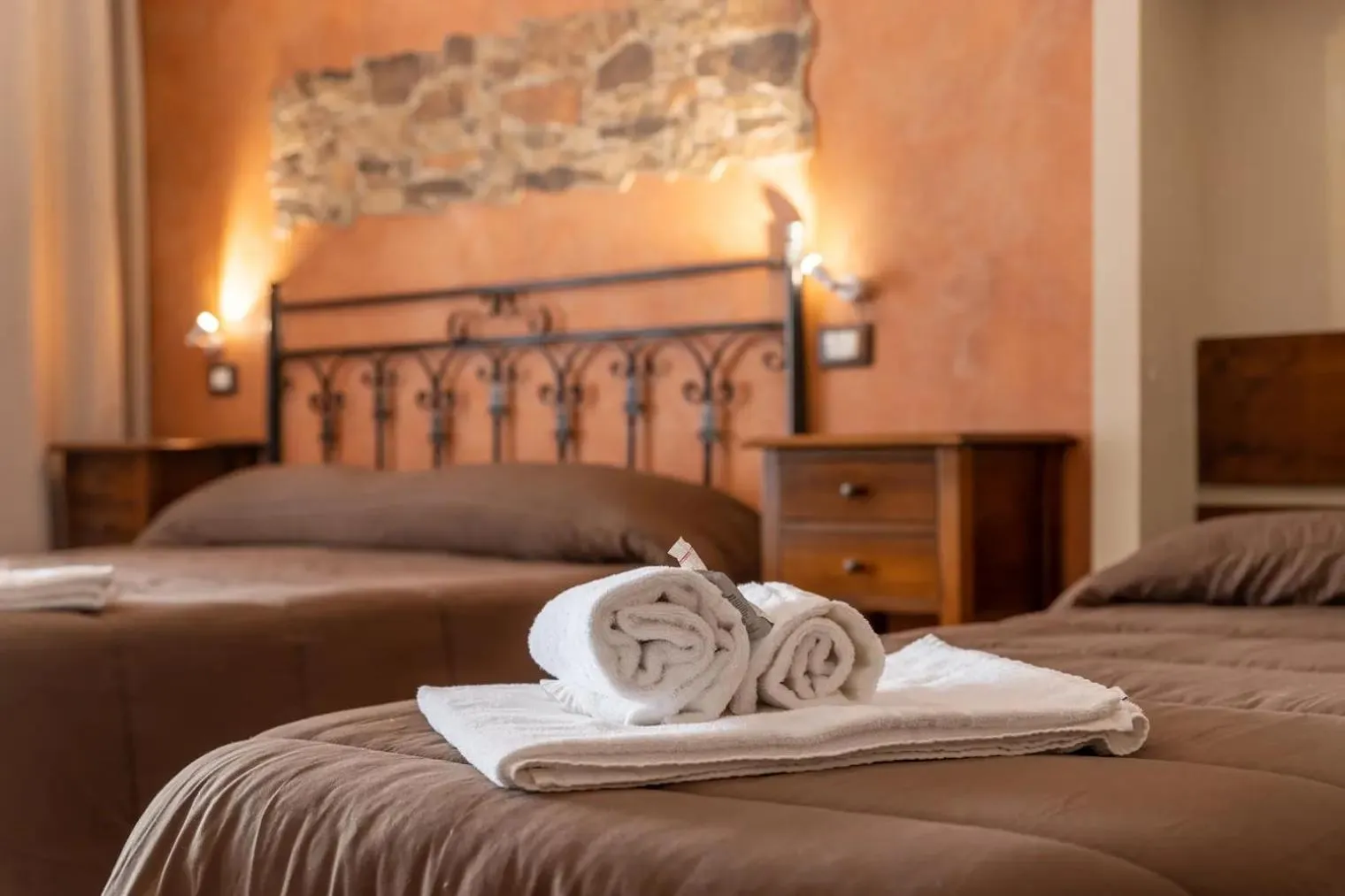 Bed in Sikania Suite